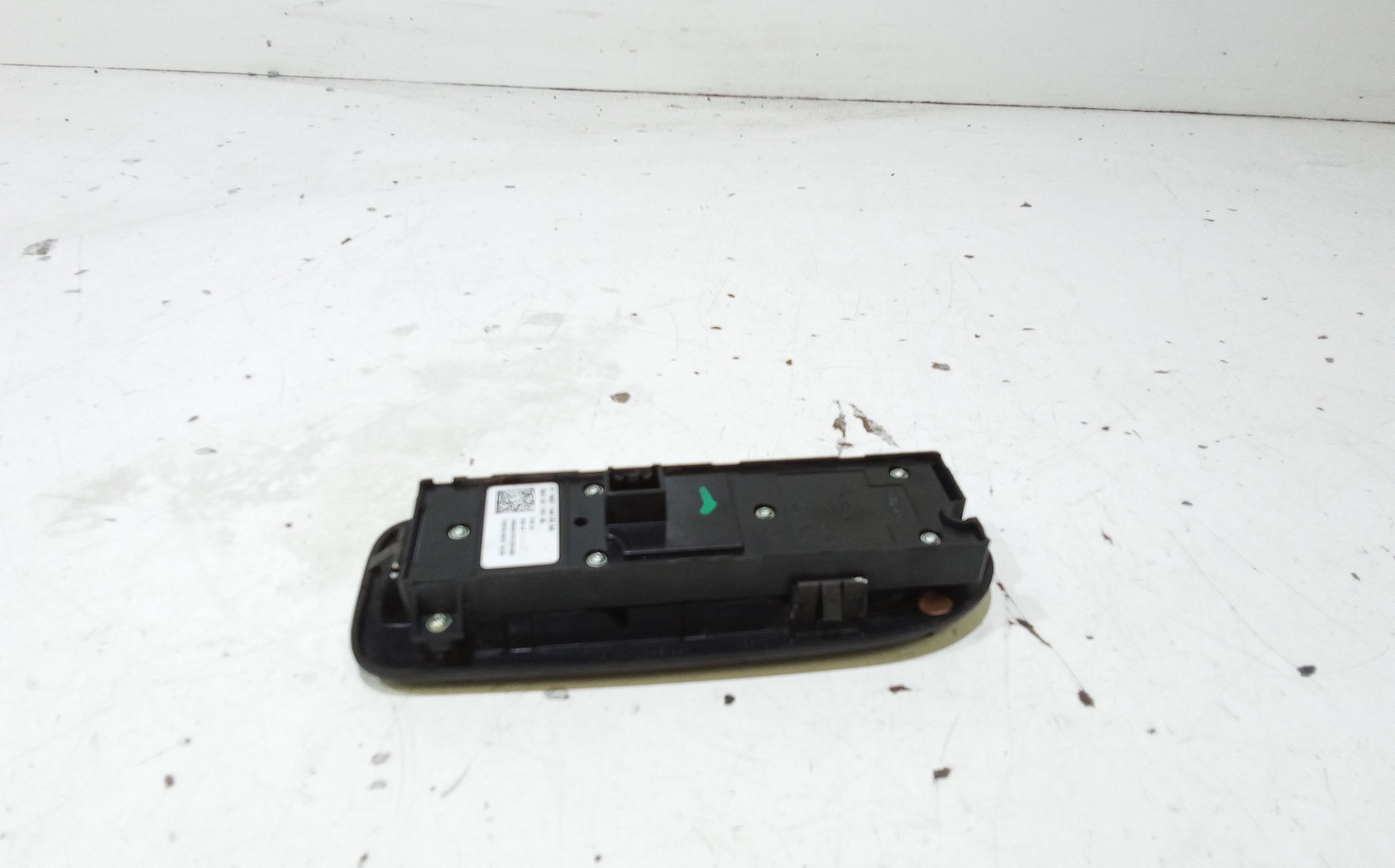 Pulsantiera anteriore sinistra Guida FORD C - Max Serie (07>10)