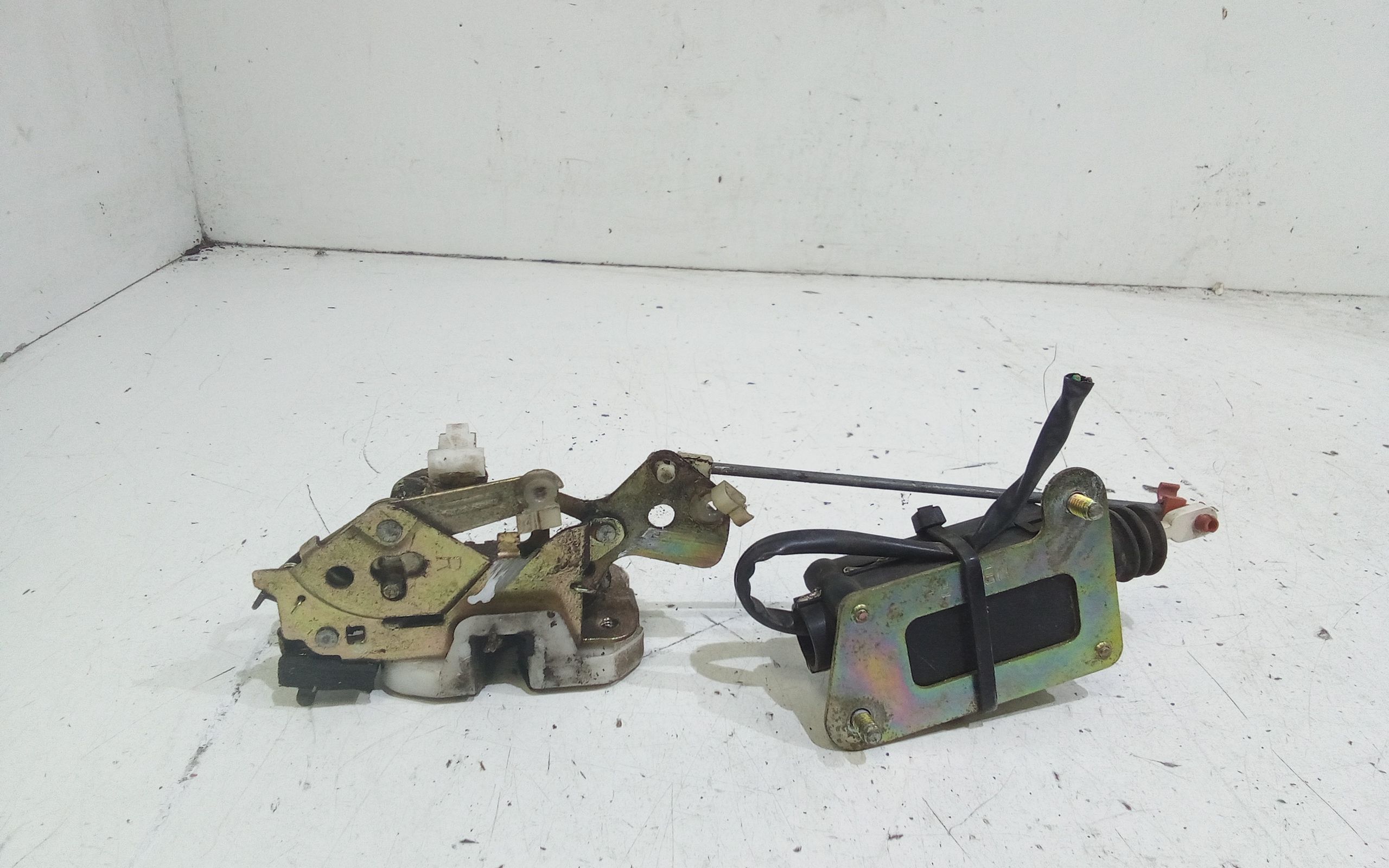 Serratura Posteriore destra KIA Sportage Serie (98>04)