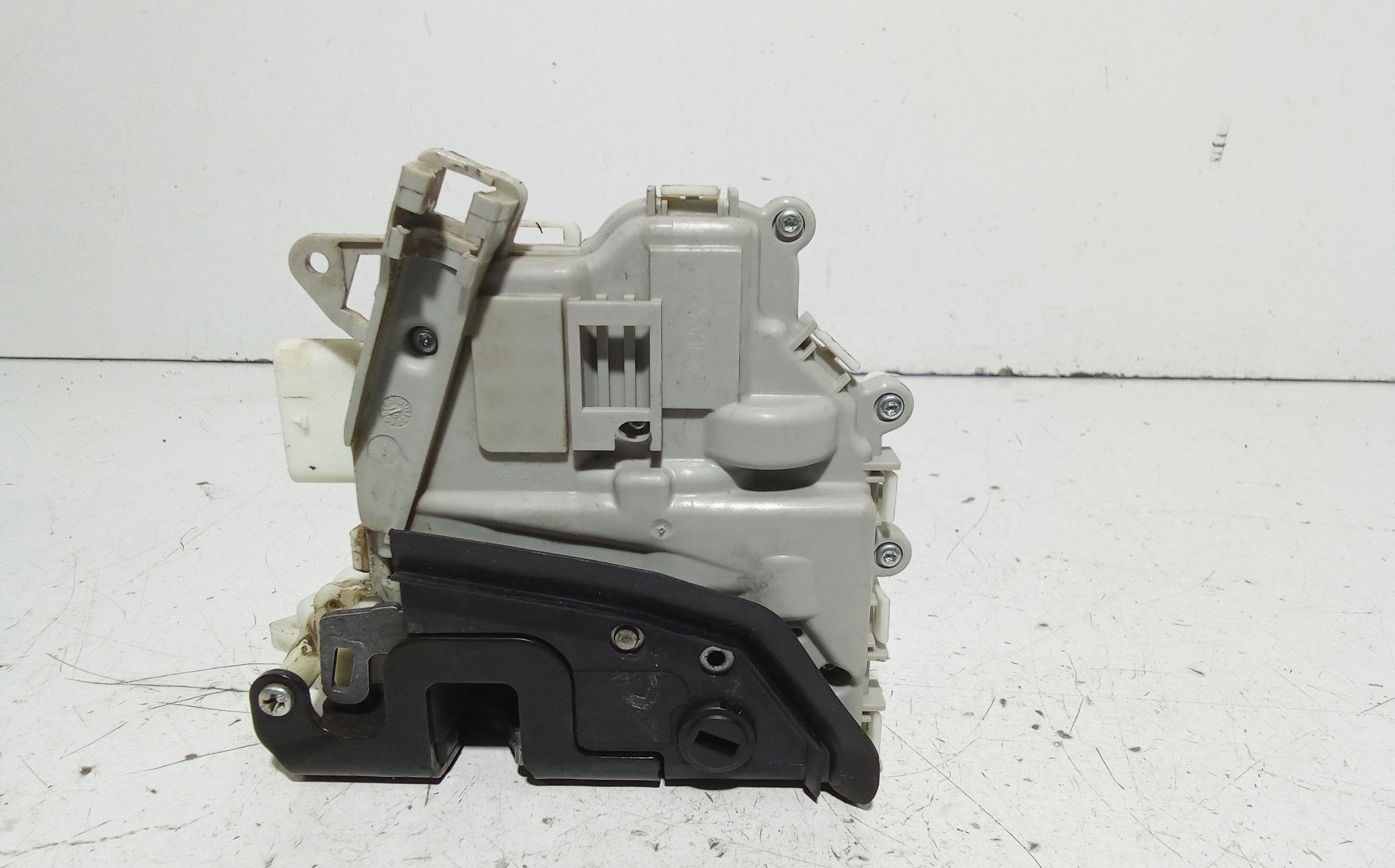 Serratura Posteriore destra AUDI Q2 Serie (GAB) (16>)