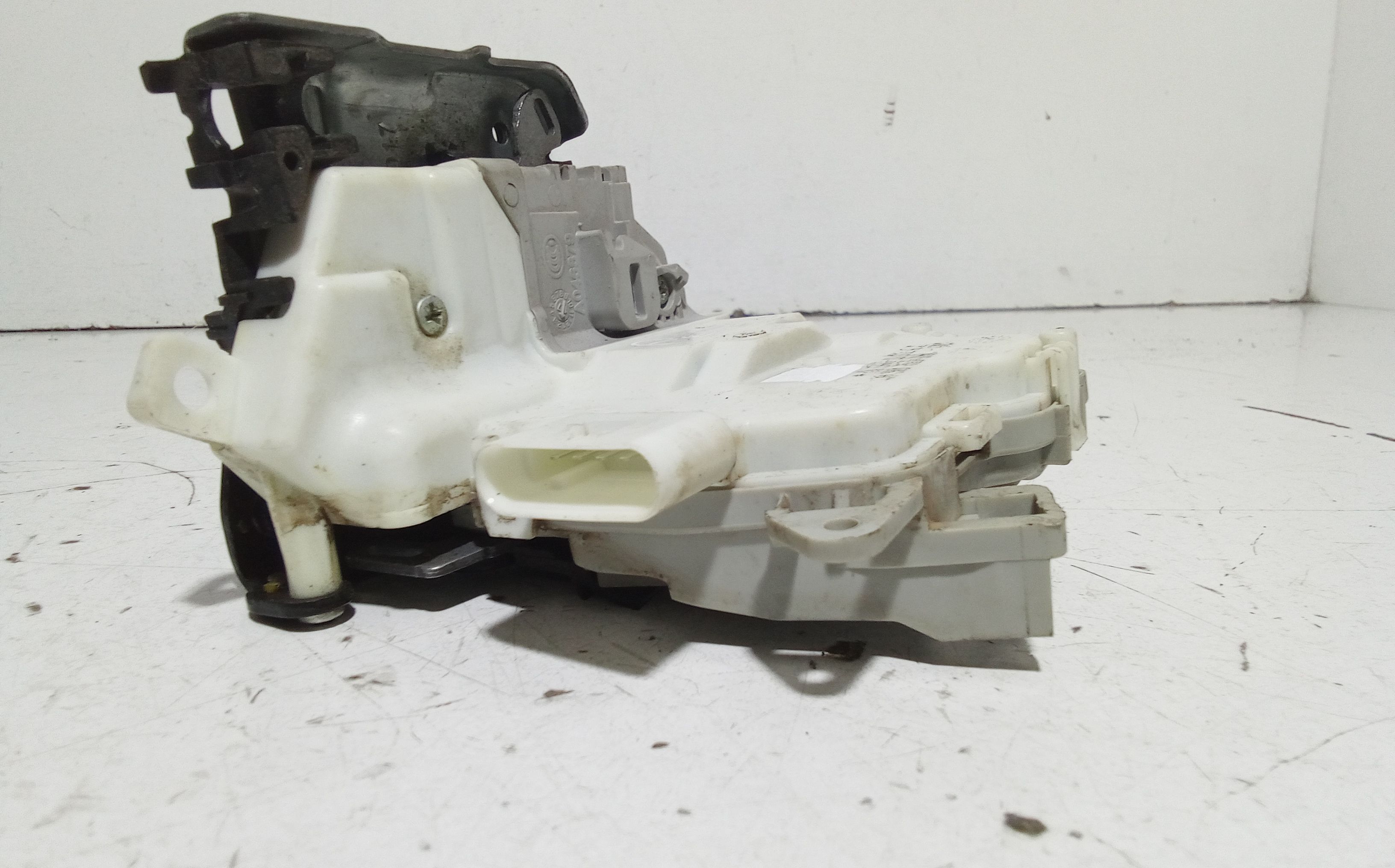 Serratura Posteriore destra AUDI Q2 Serie (GAB) (16>)