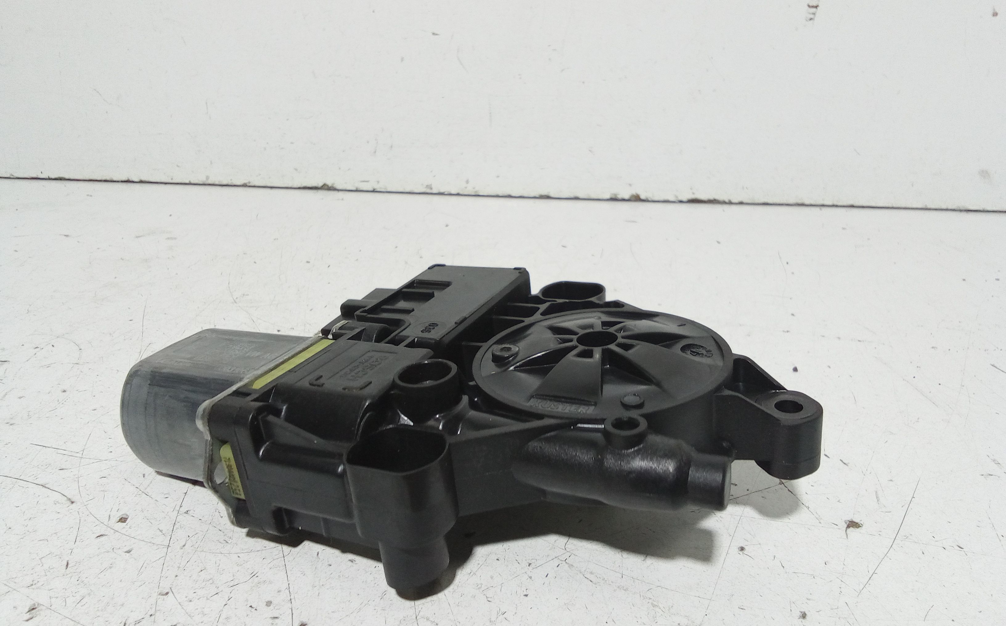 Motorino Alzavetro posteriore destra AUDI Q2 Serie (GAB) (16>)