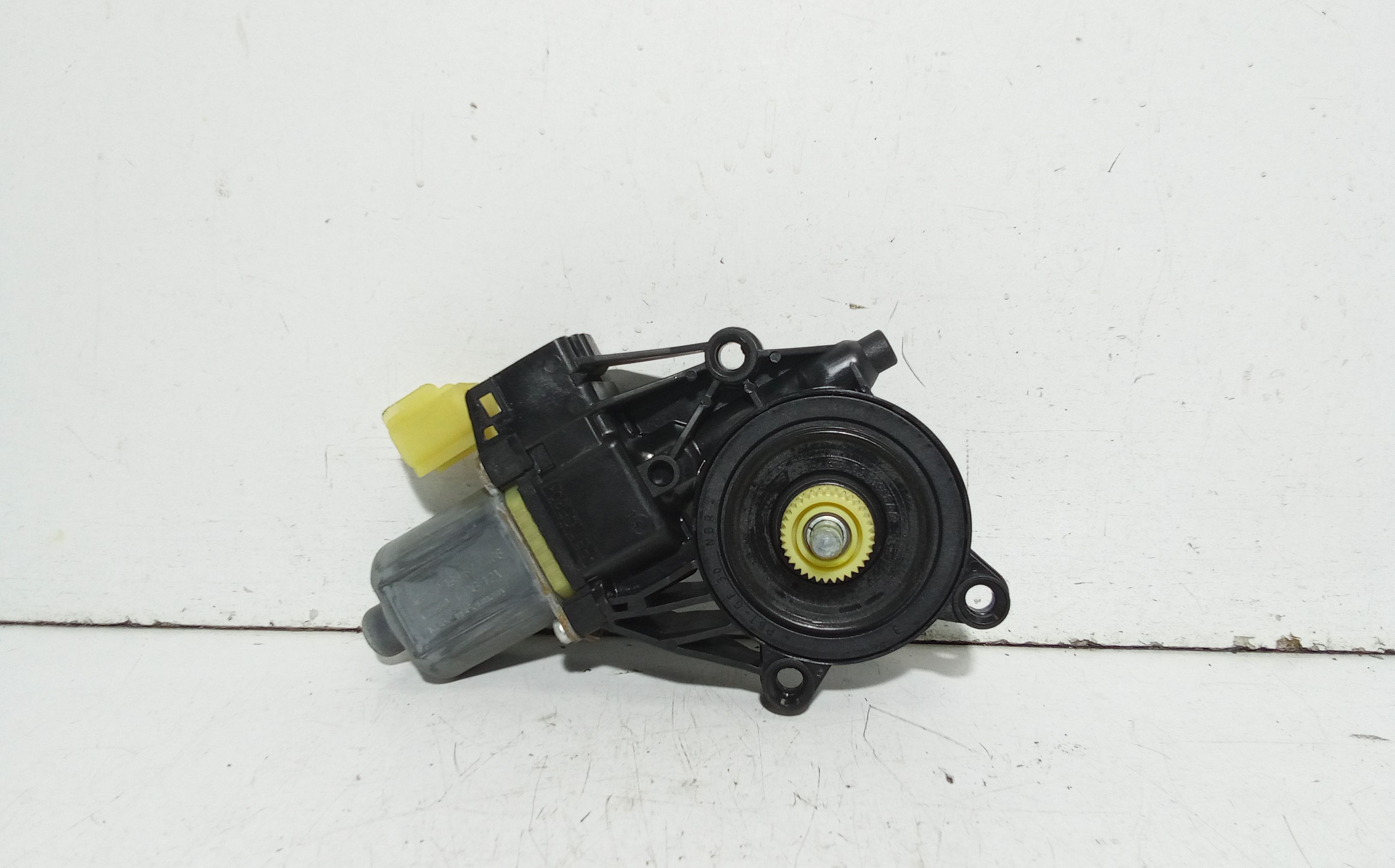 Motorino Alzavetro posteriore destra FORD Fiesta 6 Serie