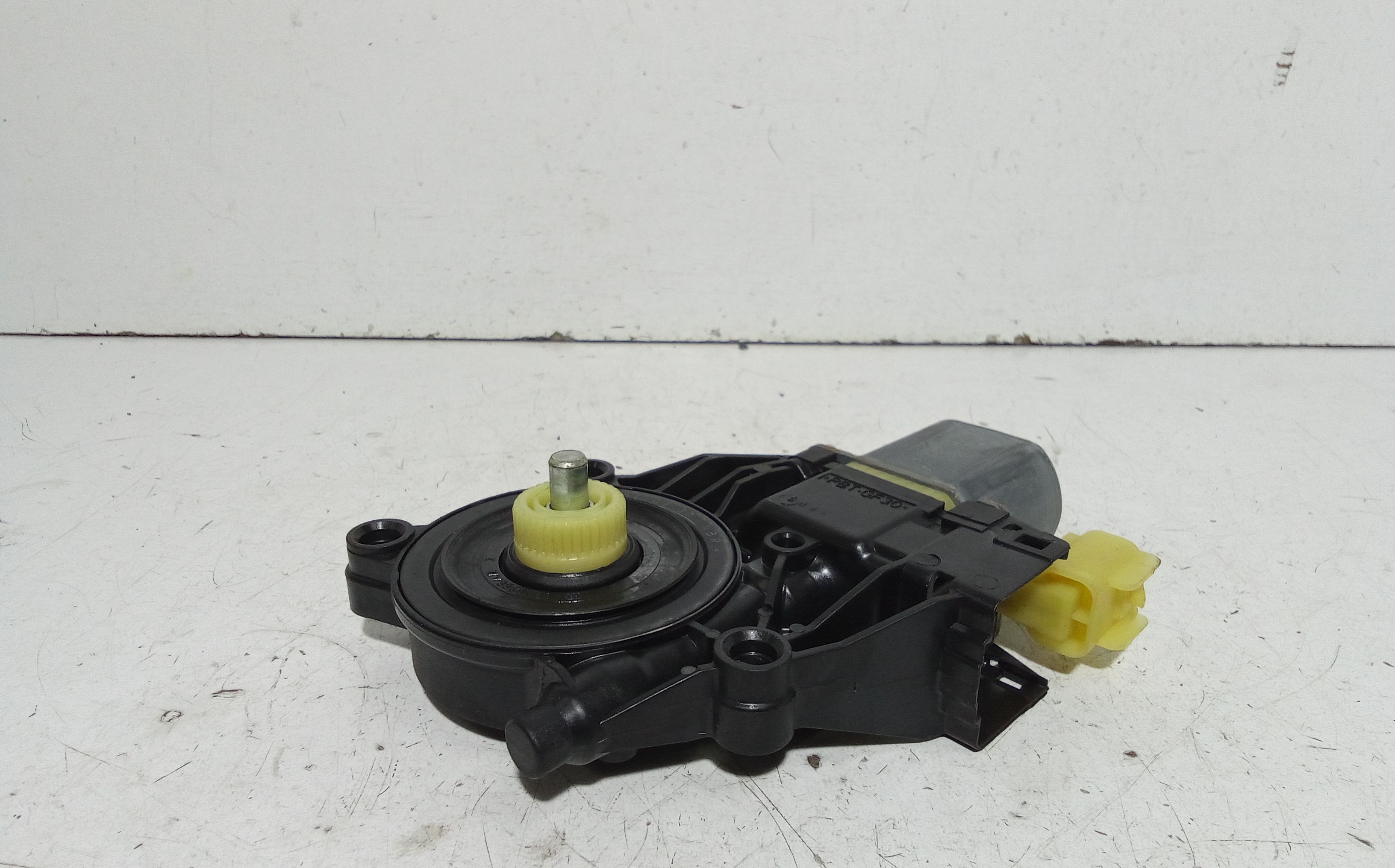 Motorino Alzavetro posteriore destra FORD Fiesta 6 Serie