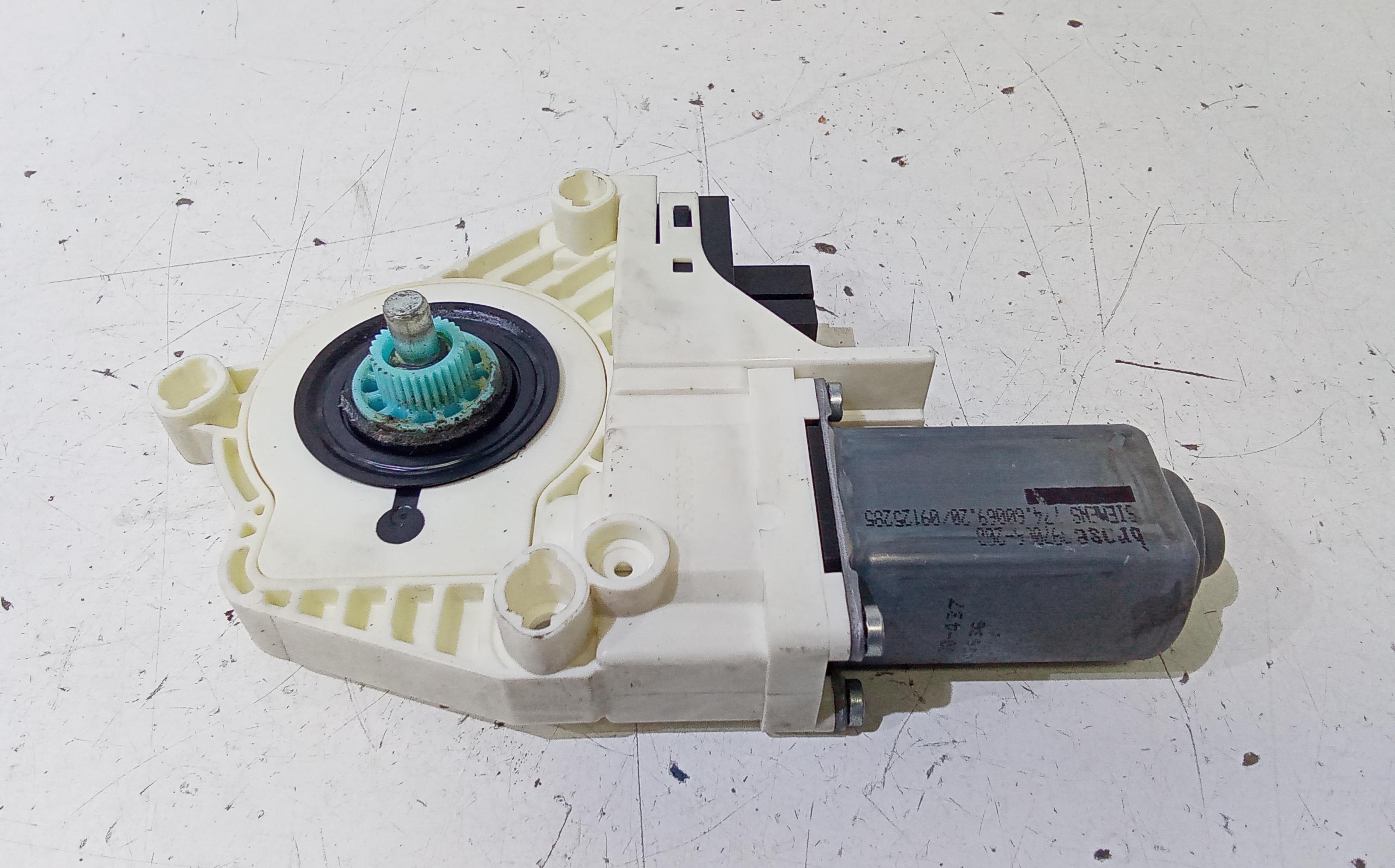 Motorino Alzavetro posteriore destra AUDI A6 Avant Serie C6 (4F5) (04>12)