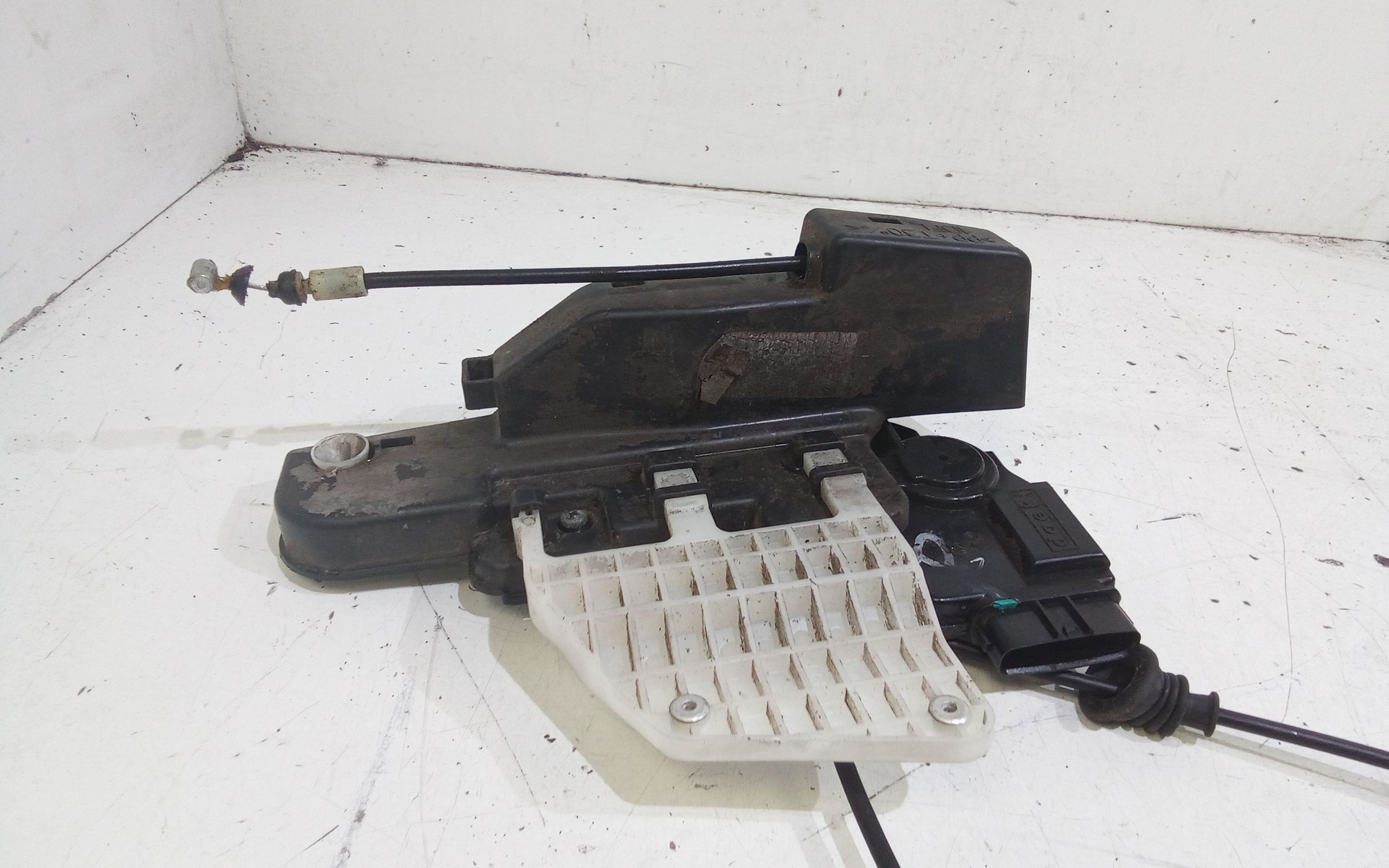 Serratura Anteriore Sinistra KIA Carens 2 Serie