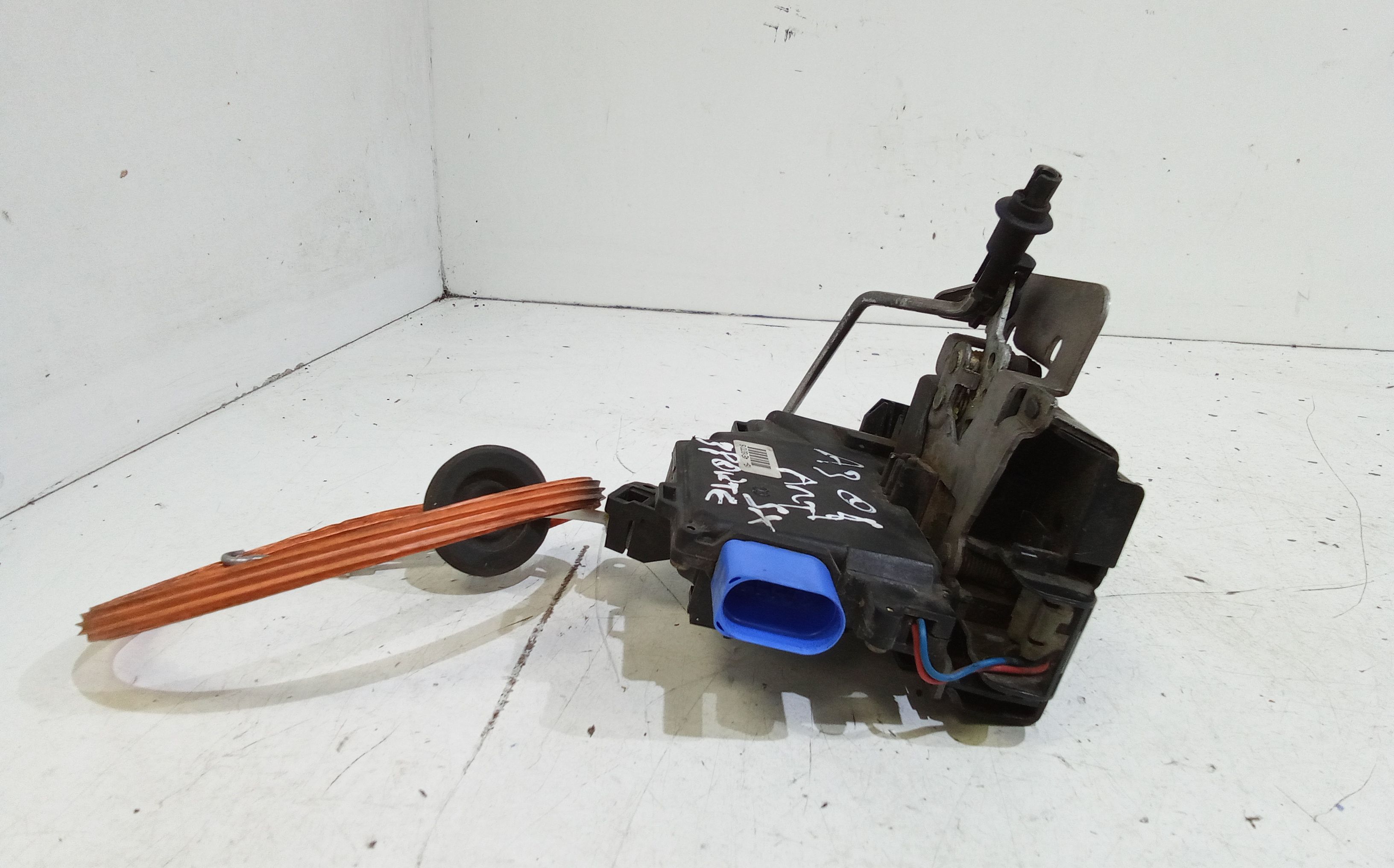 Serratura Anteriore Sinistra AUDI A3 Serie (8P1) (03>05)