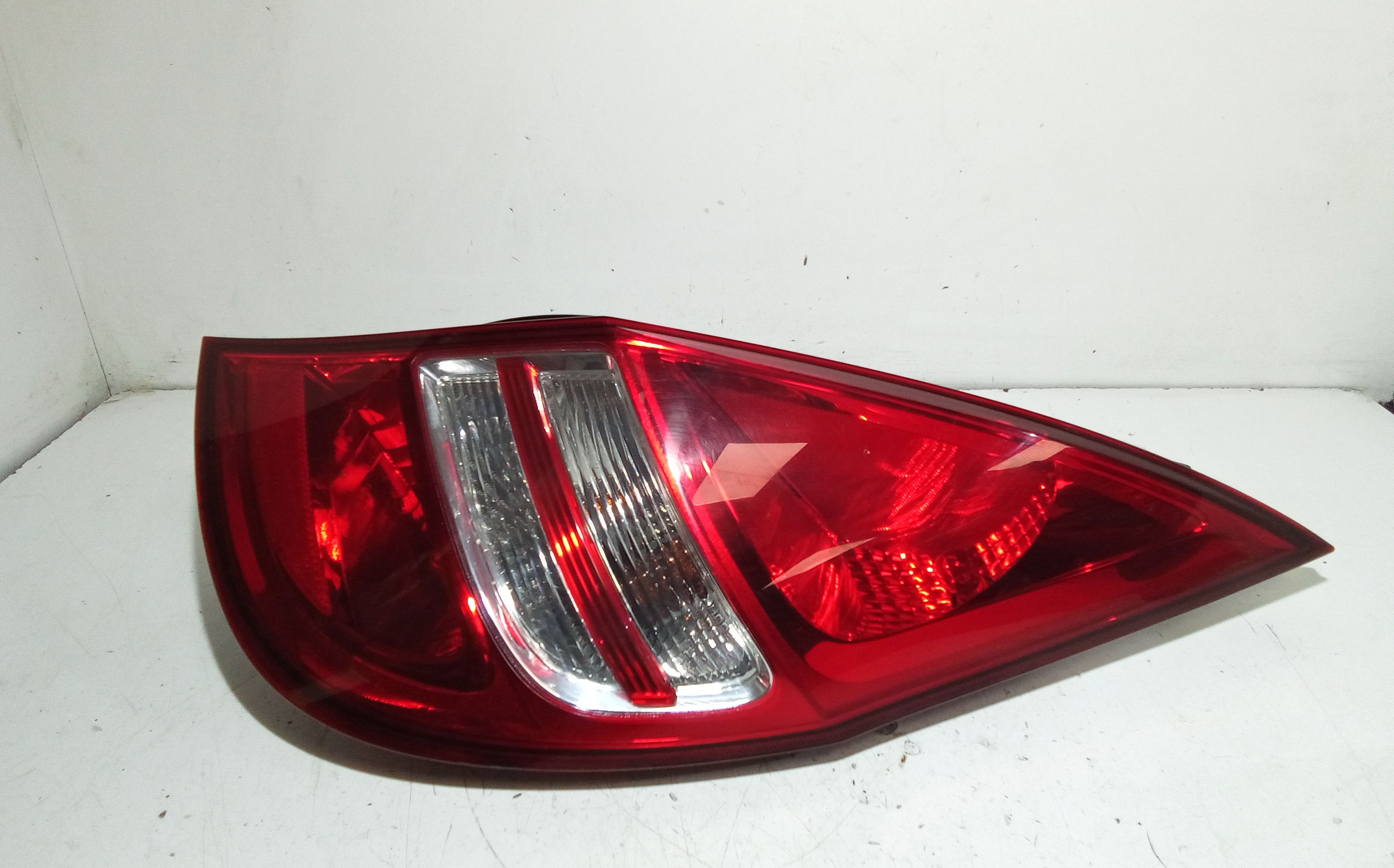 Stop fanale posteriore Destro Passeggero HYUNDAI i30 Serie (07>11)