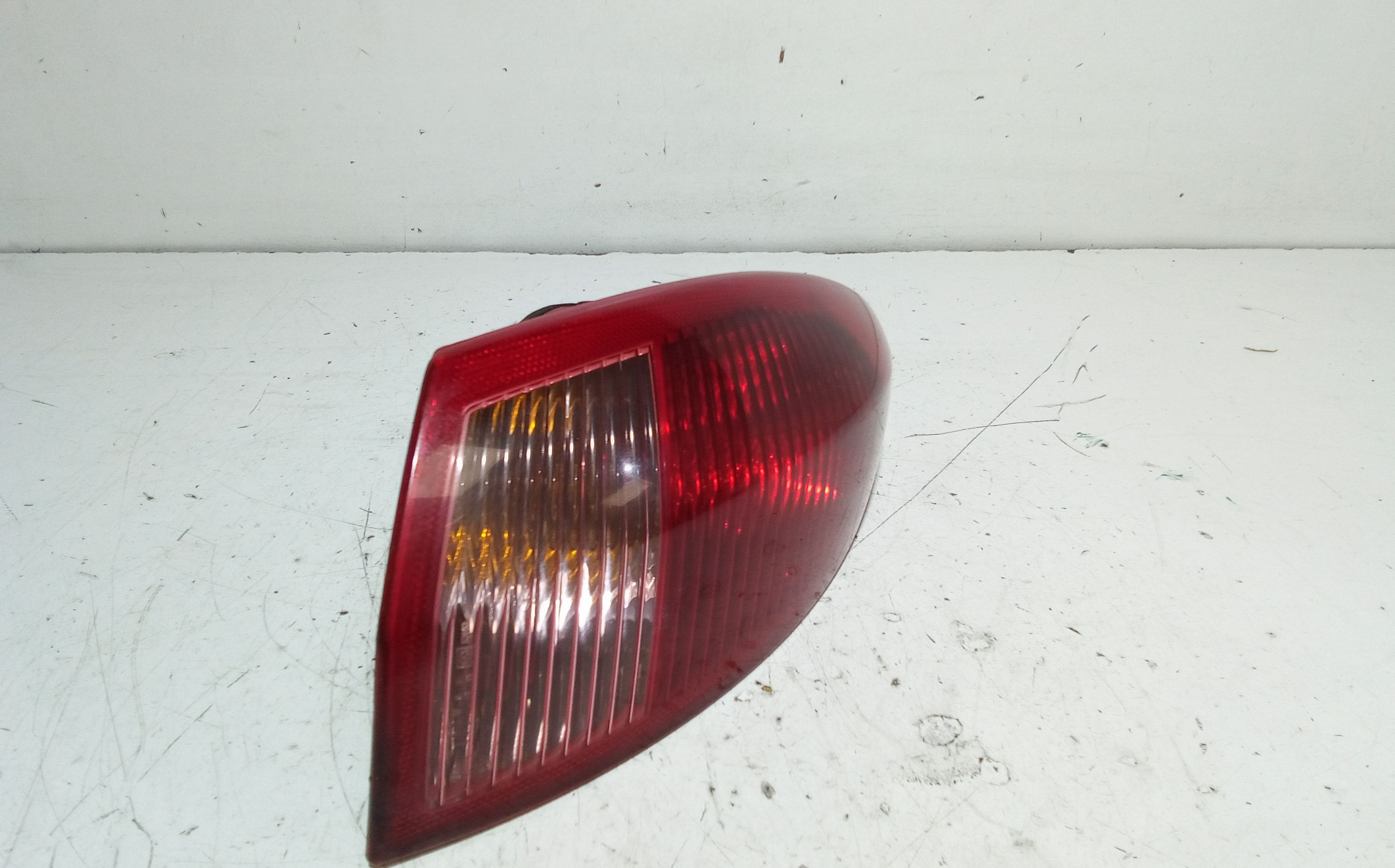 Stop fanale posteriore Destro Passeggero ALFA ROMEO 147 Serie (937) (00>05<)