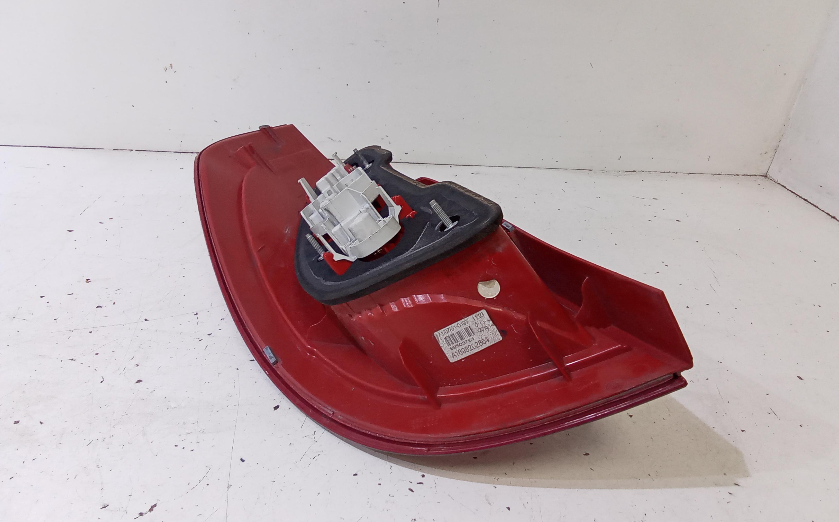 Stop fanale posteriore Destro Passeggero MERCEDES Classe A W169 4 Serie