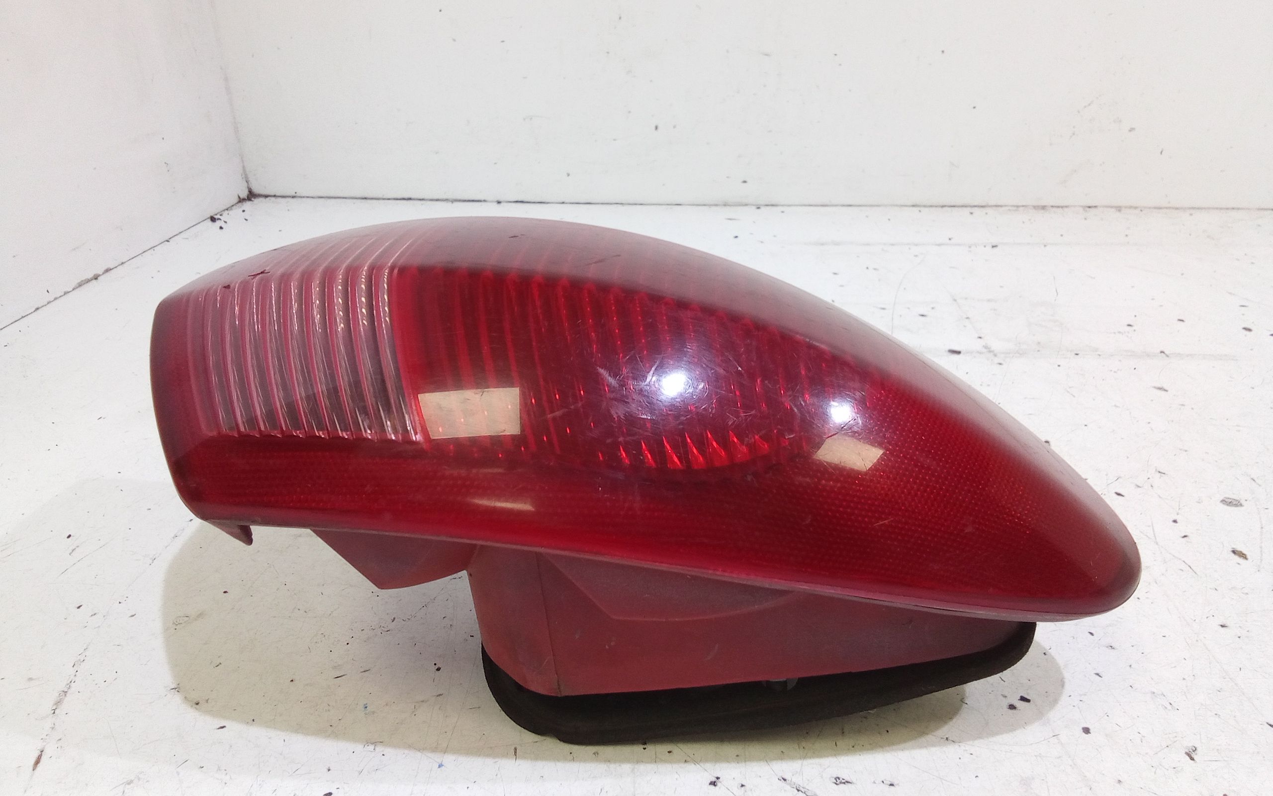 Stop fanale Posteriore sinistro lato Guida ALFA ROMEO 147 Serie (937) (00>05<)