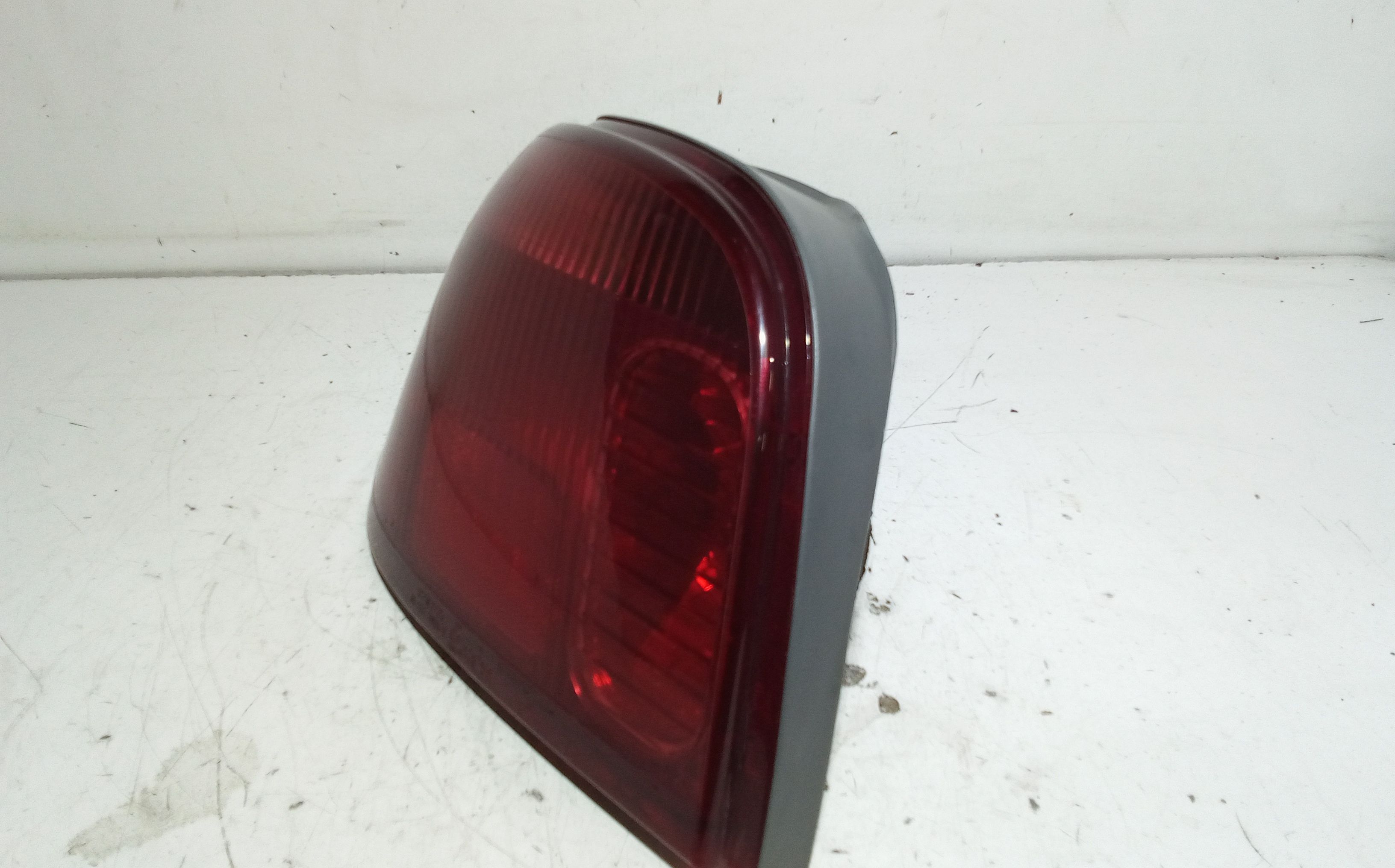 Stop fanale Posteriore sinistro lato Guida TOYOTA Yaris Serie (03>05)