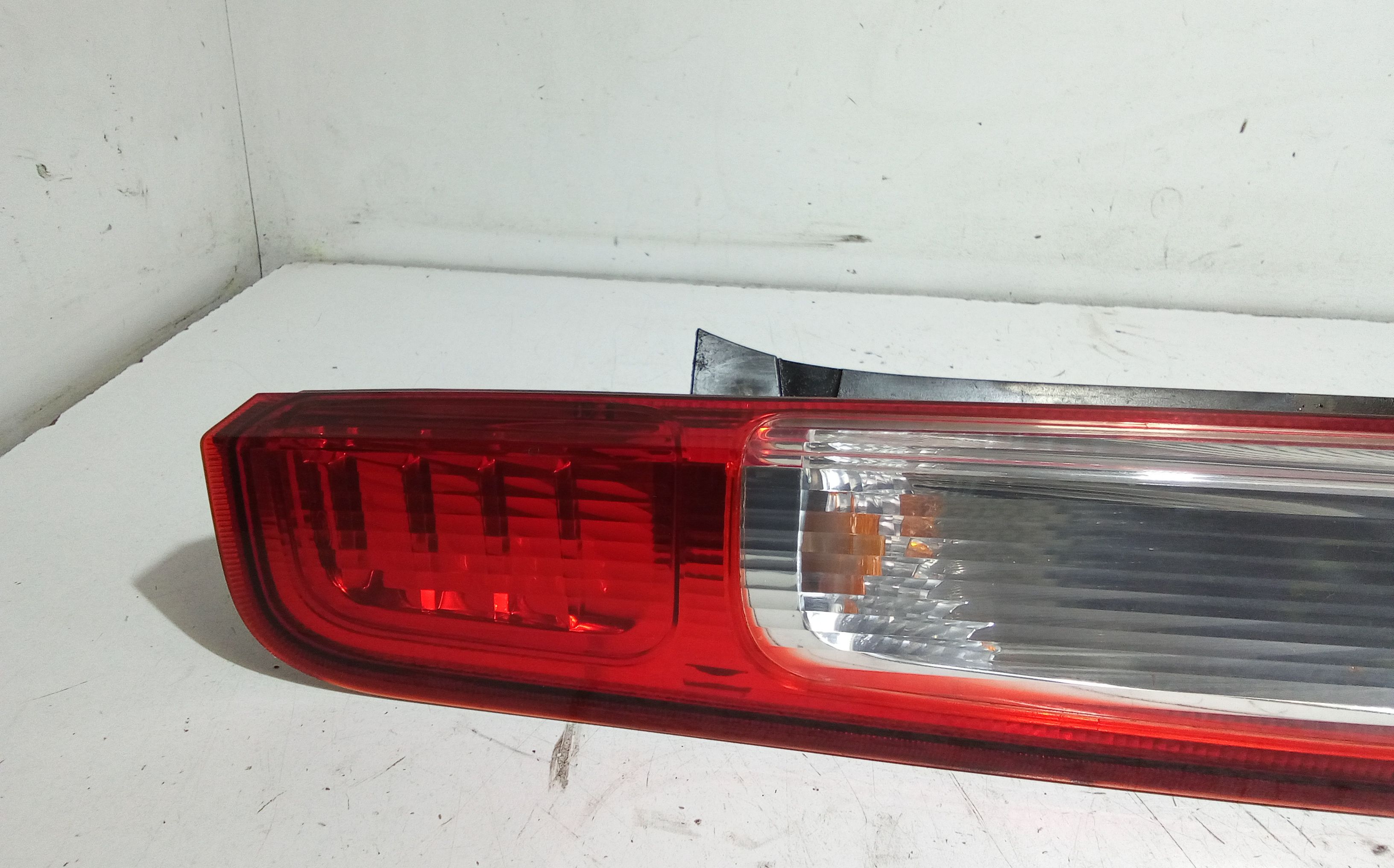 Stop fanale Posteriore sinistro lato Guida FORD Focus Berlina 3 Serie