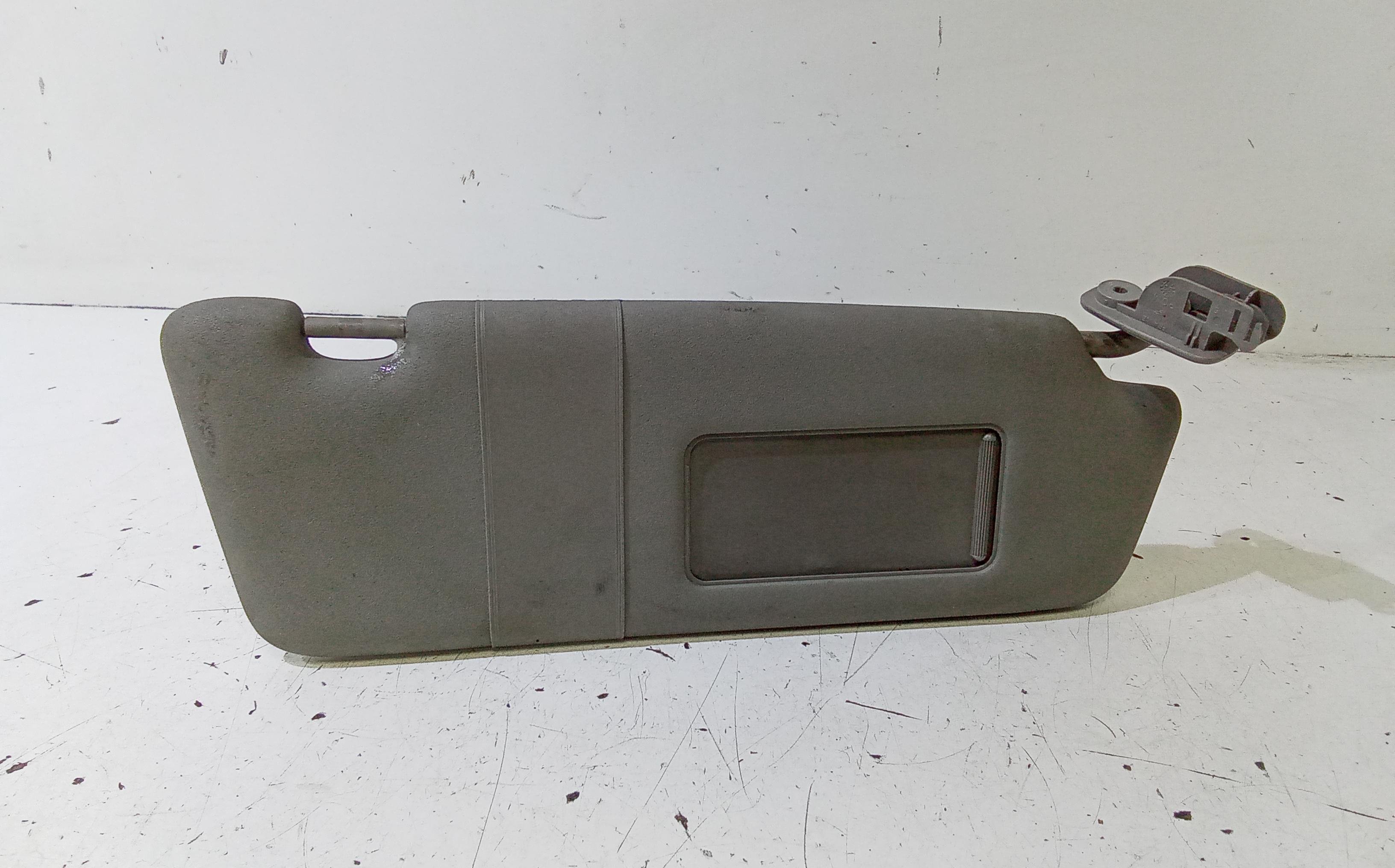 Parasole aletta Lato Passeggero AUDI A4 Avant (8ED) (04>08)