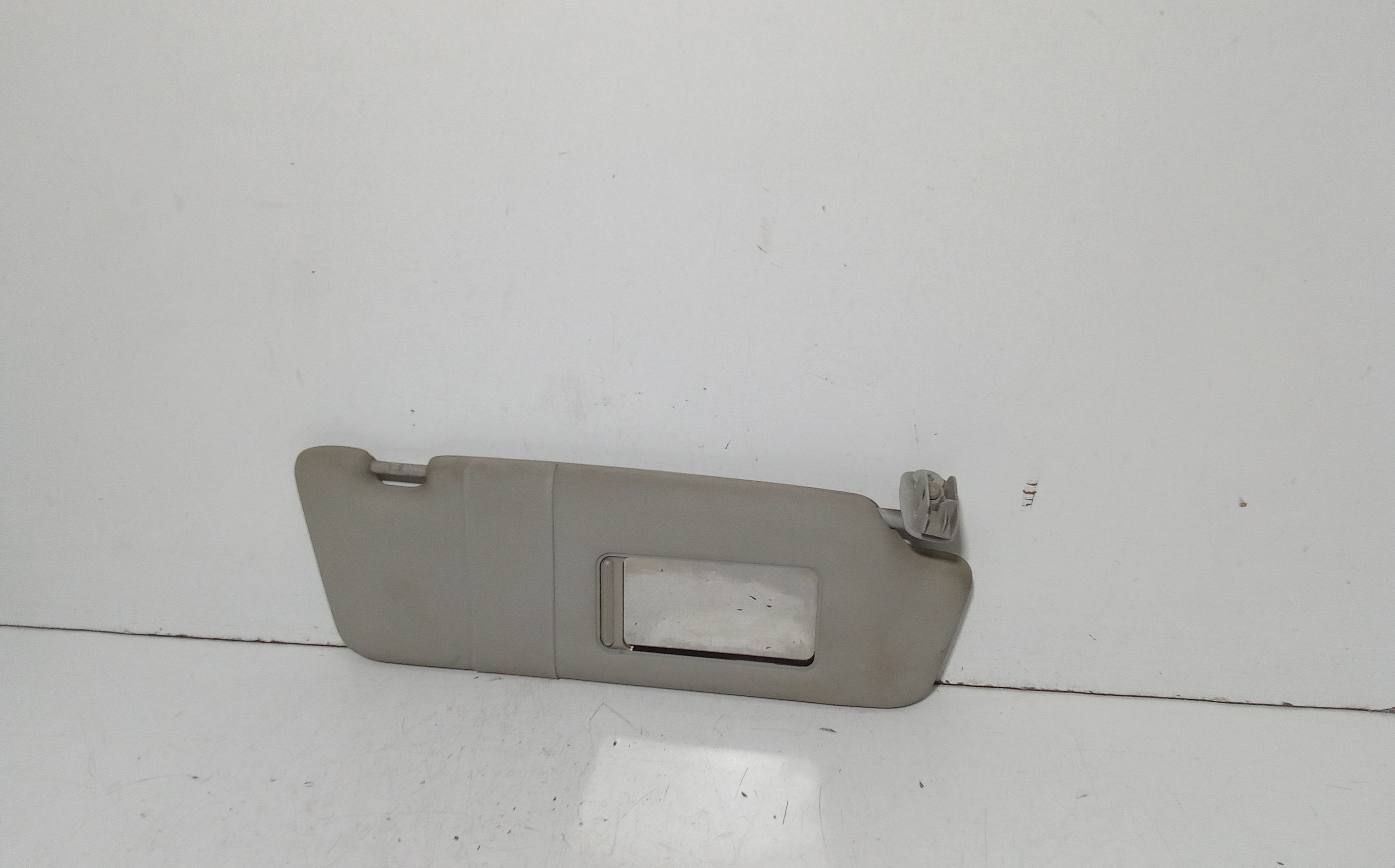 Parasole aletta Lato Passeggero AUDI A4 Berlina (8E) (04>07)