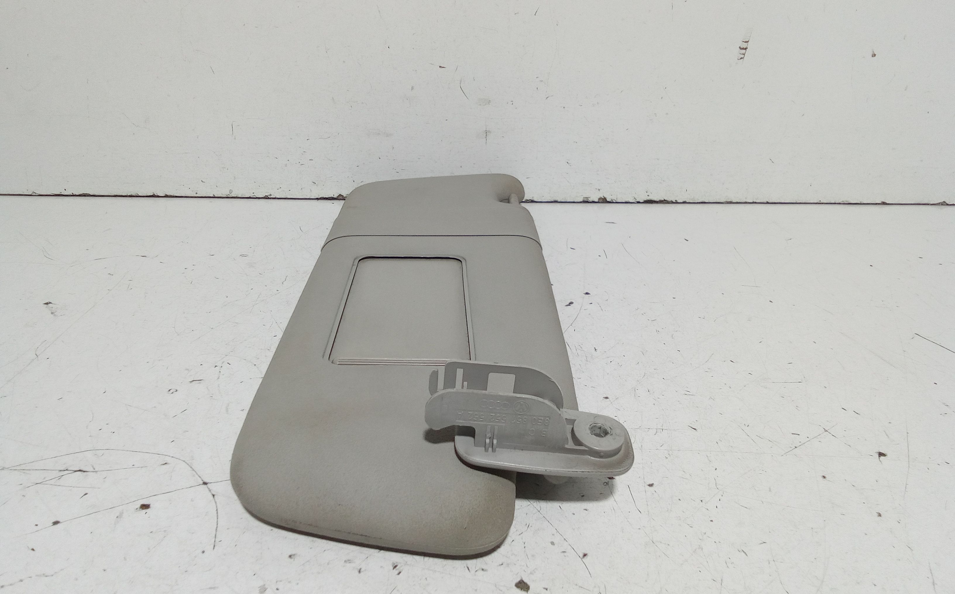 Parasole aletta Lato Passeggero AUDI A4 Berlina (8E) (04>07)