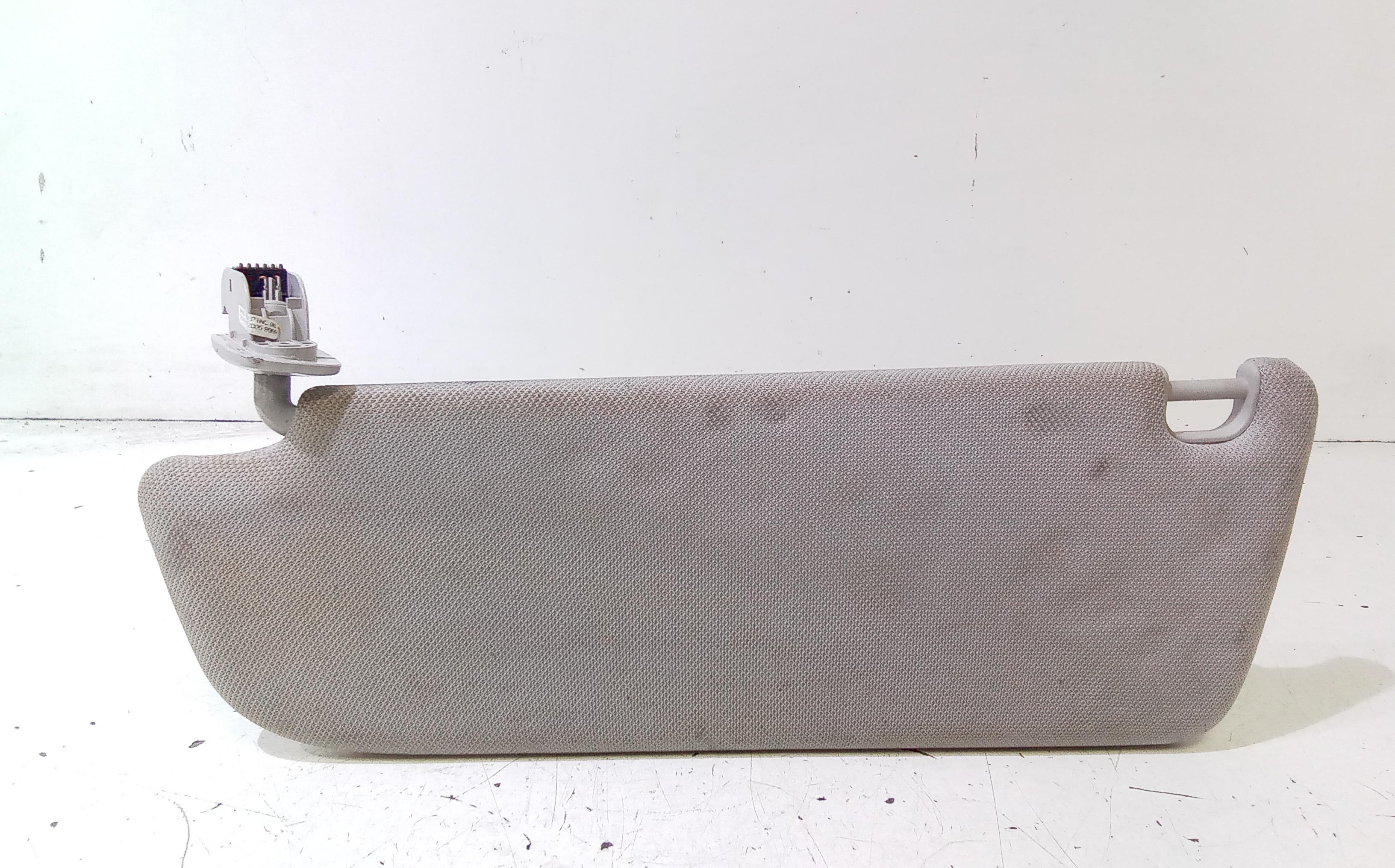 Parasole aletta Lato Passeggero AUDI A6 Avant Serie C6 (4F5) (04>12)