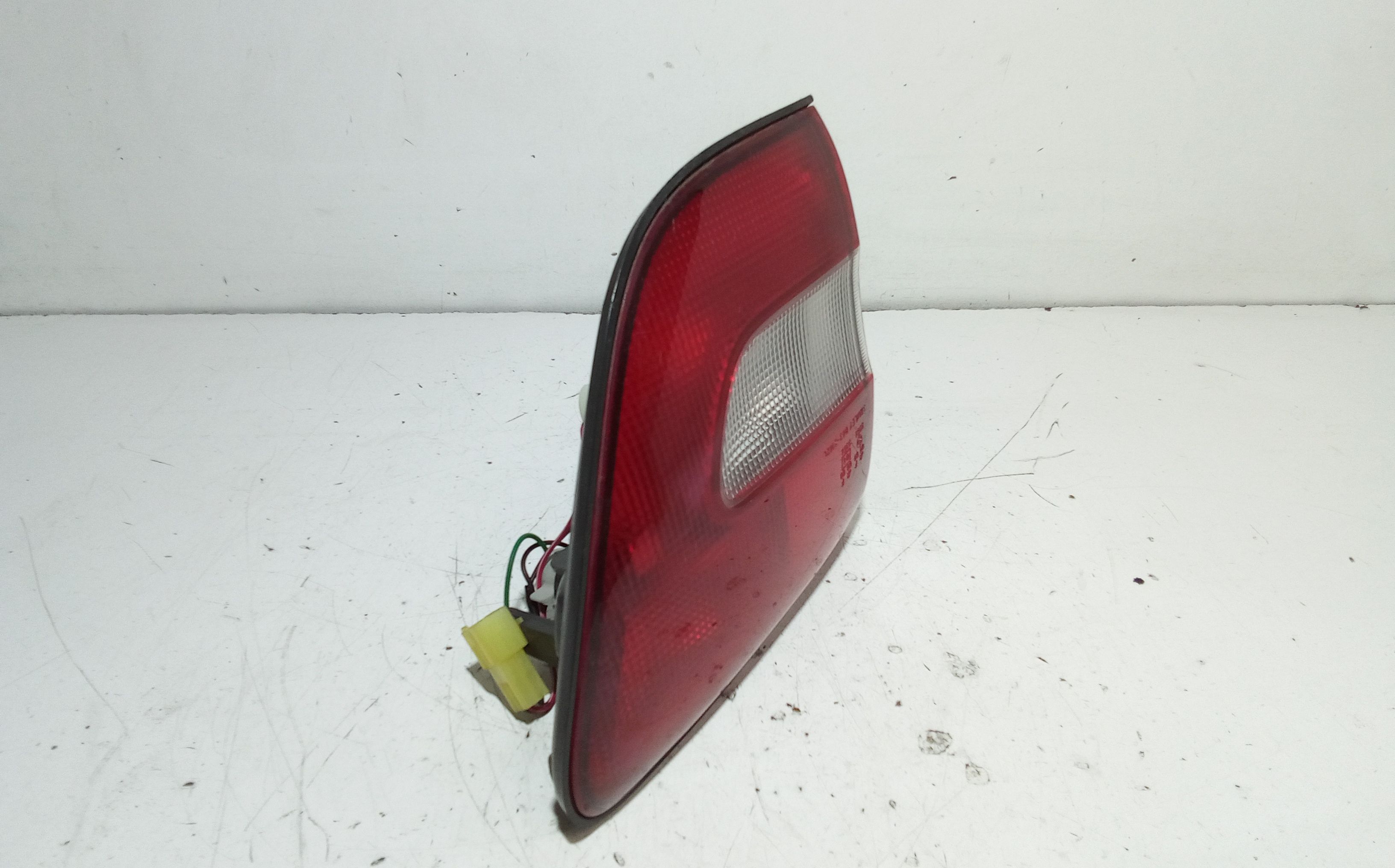 Stop Posteriore Sinistro Integrato nel Portello SUZUKI Baleno S. Wagon