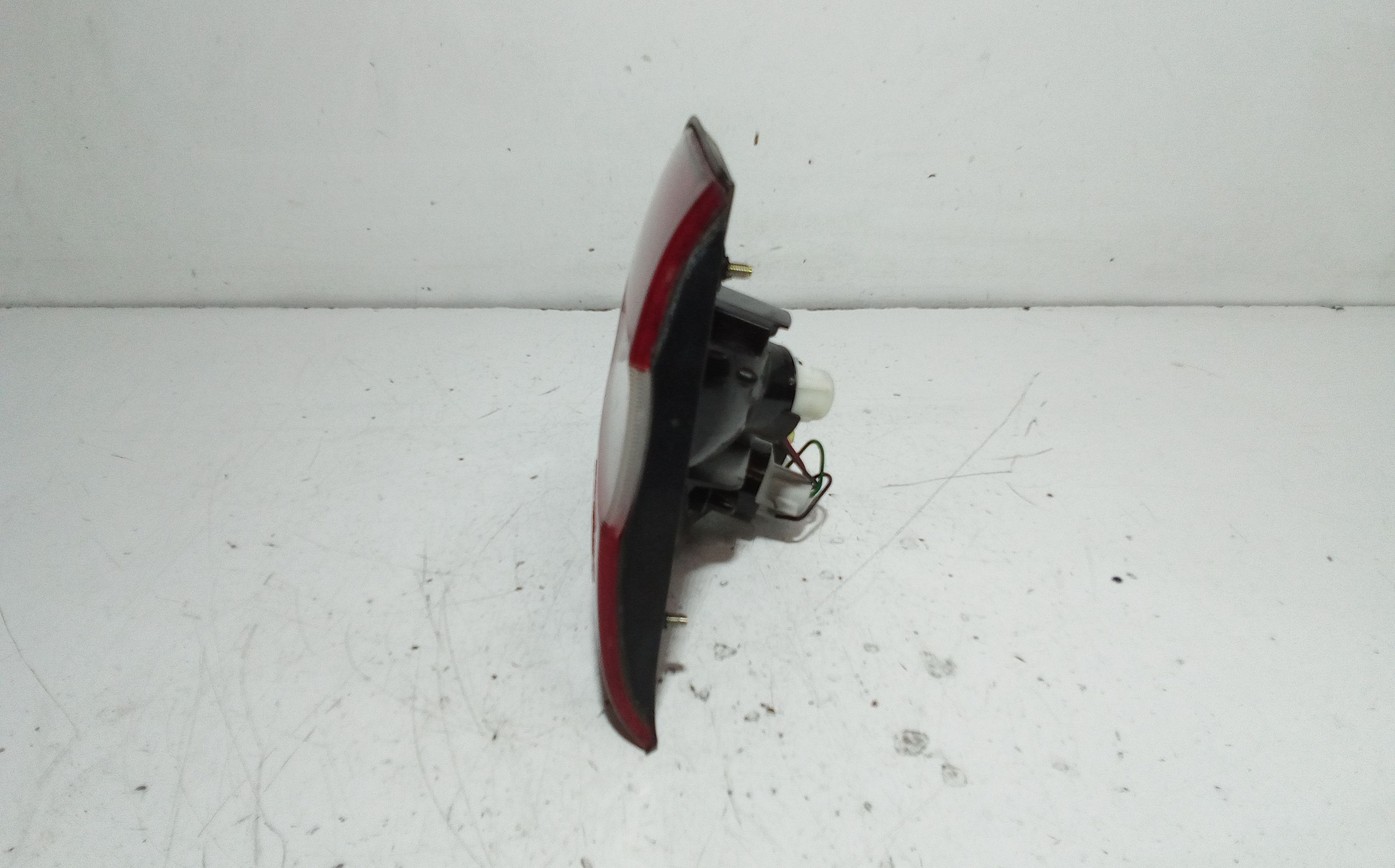 Stop Posteriore Sinistro Integrato nel Portello SUZUKI Baleno S. Wagon