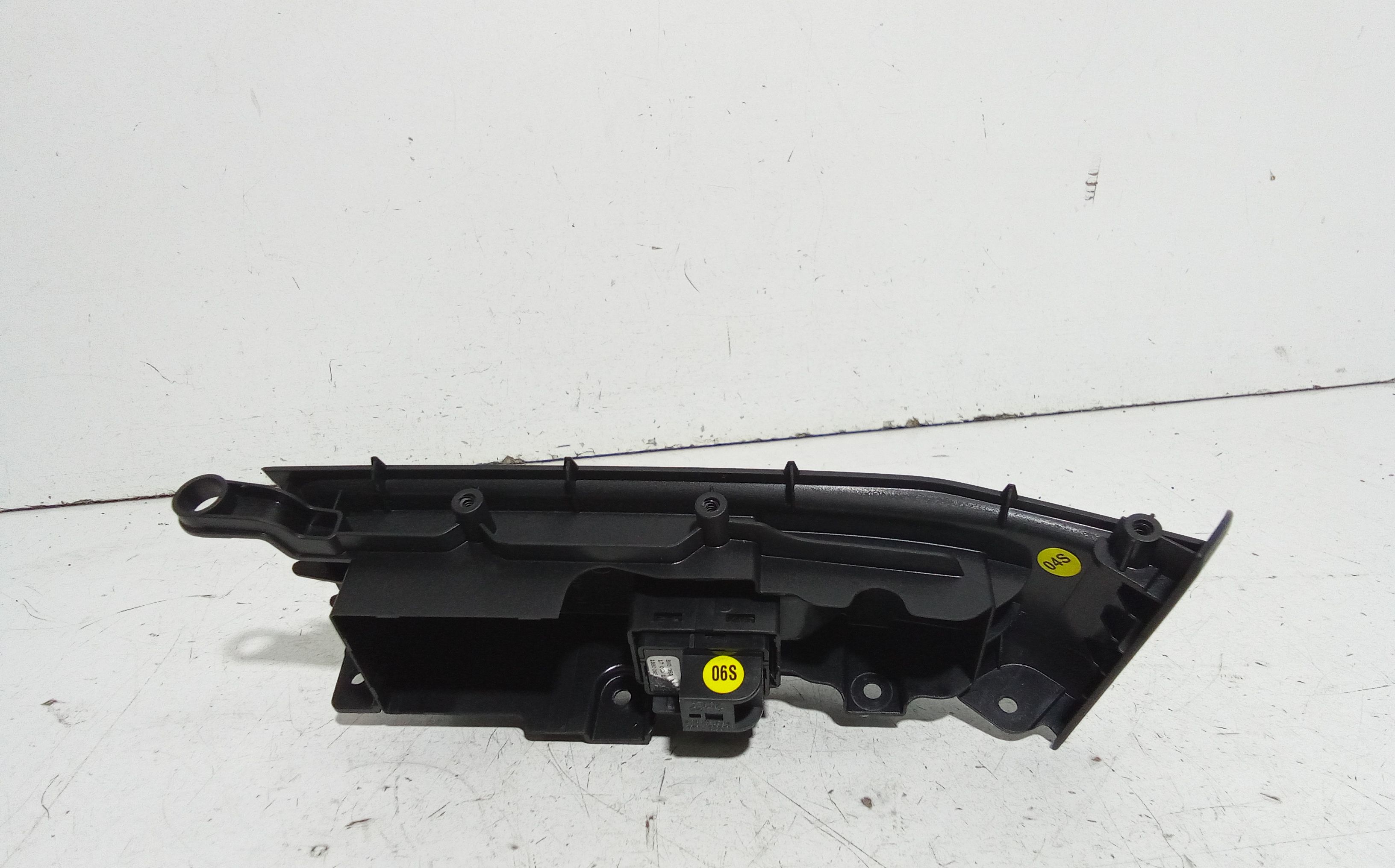 Pulsantiera Anteriore Destra Passeggero AUDI Q2 Serie (GAB) (16>)