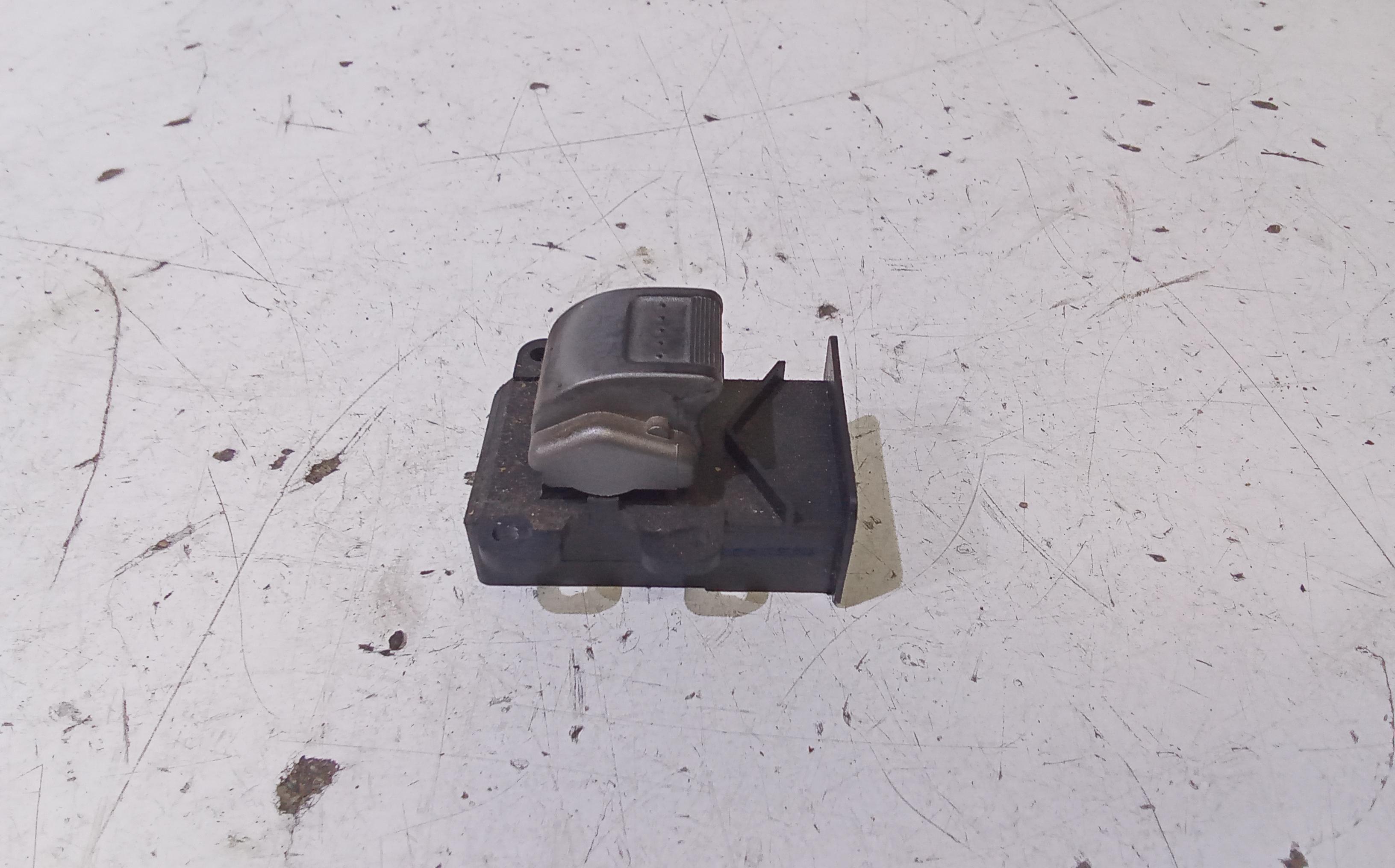 Pulsantiera Anteriore Destra Passeggero HONDA Civic Berlina 5P (01>06)