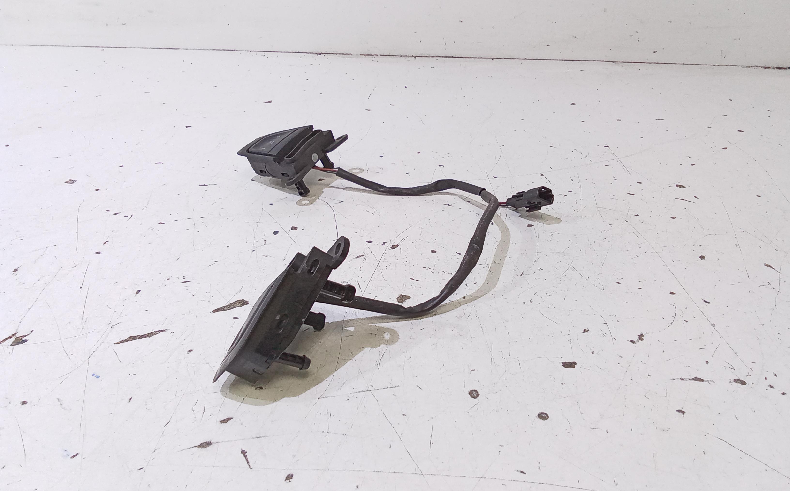 Comandi al volante multifunzione RENAULT Laguna Grand Tour 5 Serie