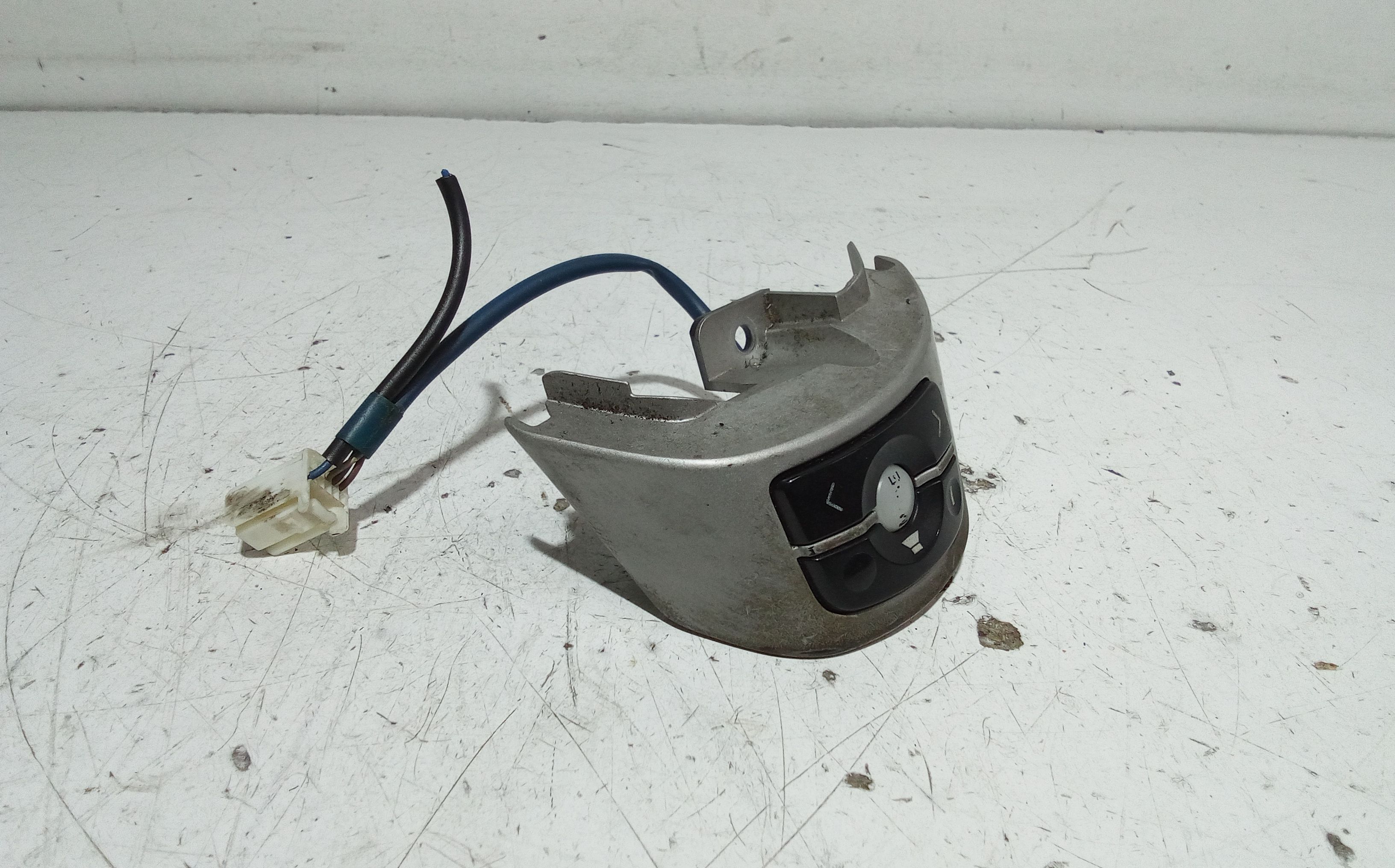 Comandi al volante multifunzione TOYOTA Yaris Serie (05>08)