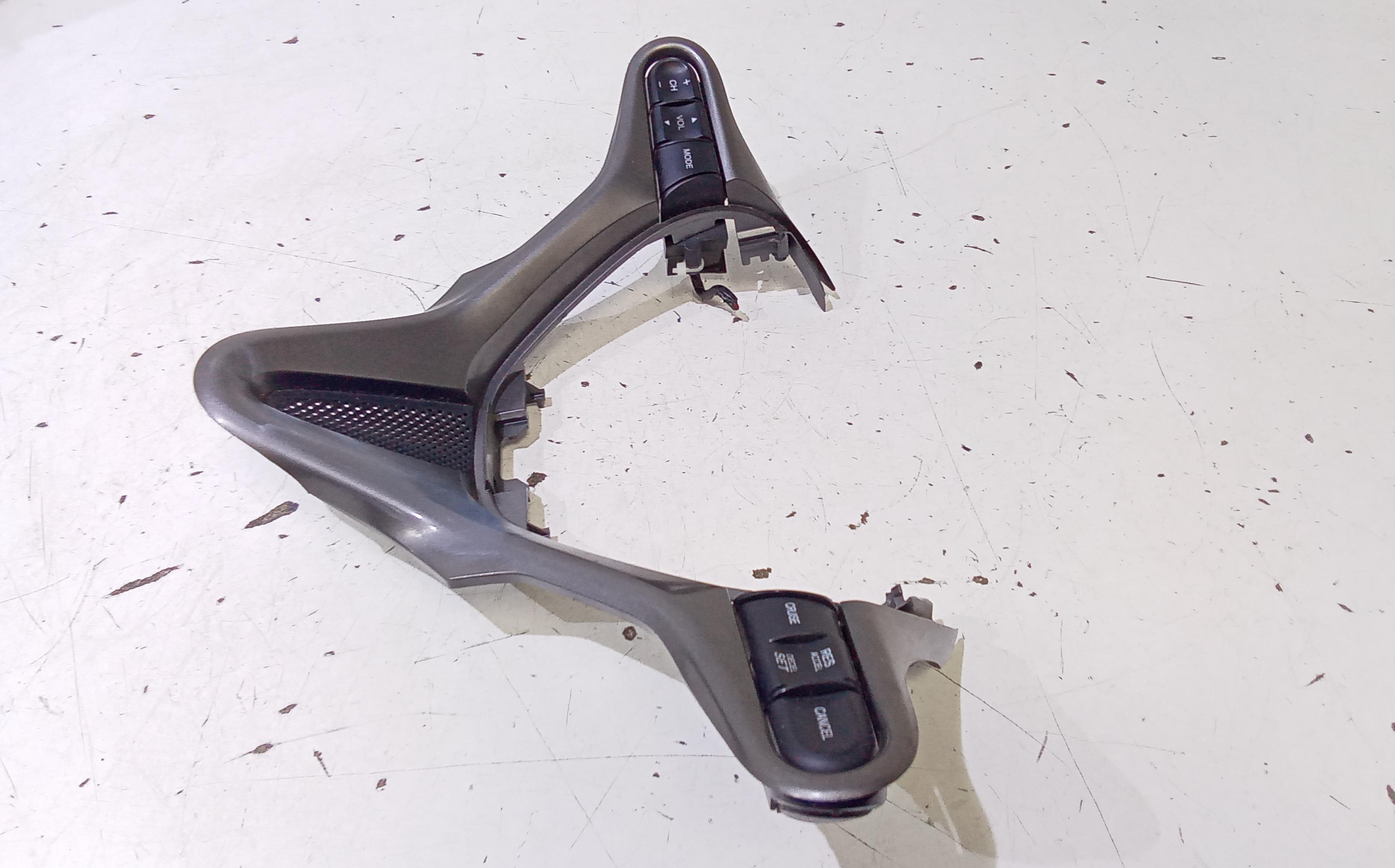 Comandi al volante multifunzione HONDA Civic Berlina 5P (06>11)