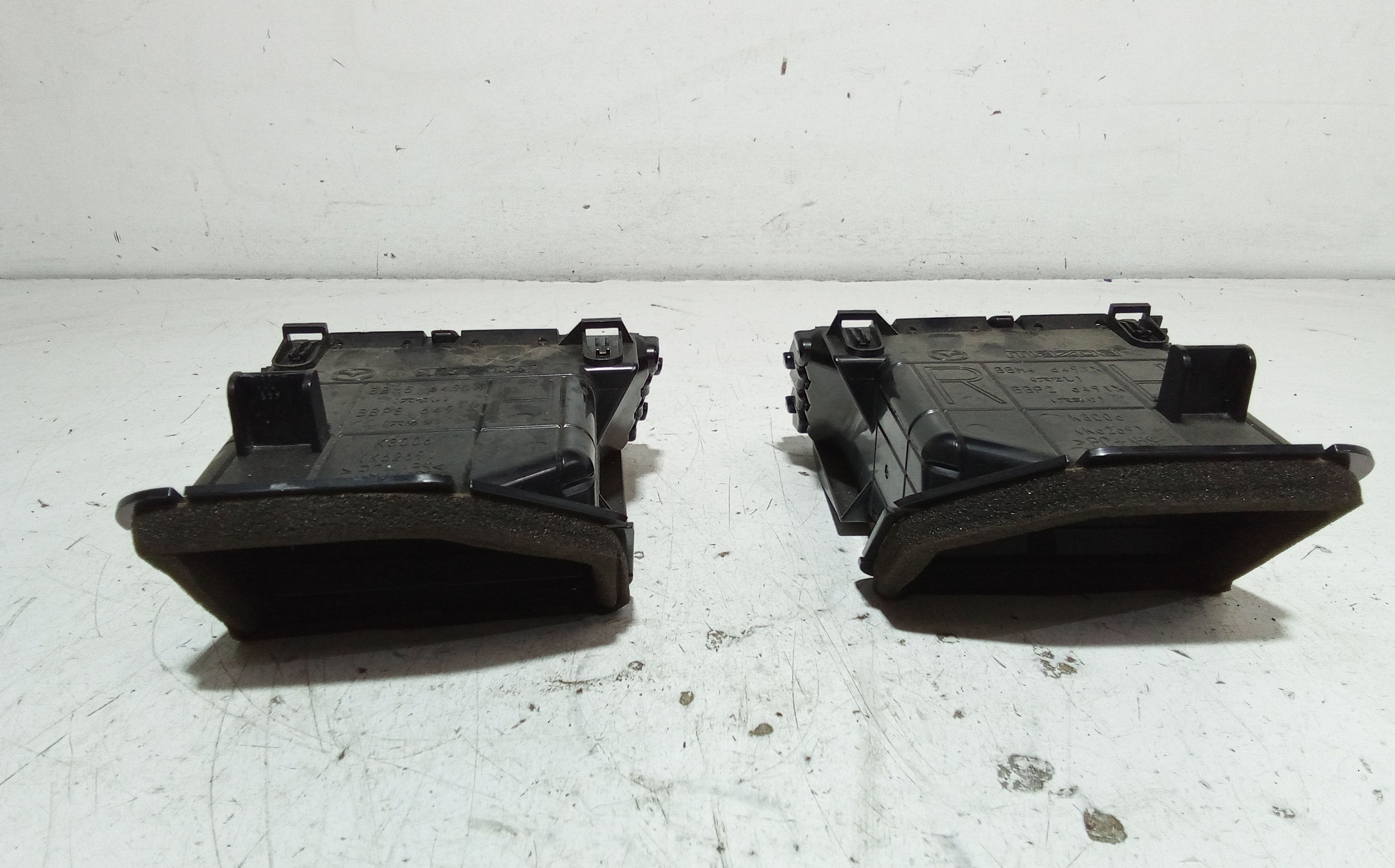 Bocchette Aria Cruscotto MAZDA 3 Berlina Serie (09>13)