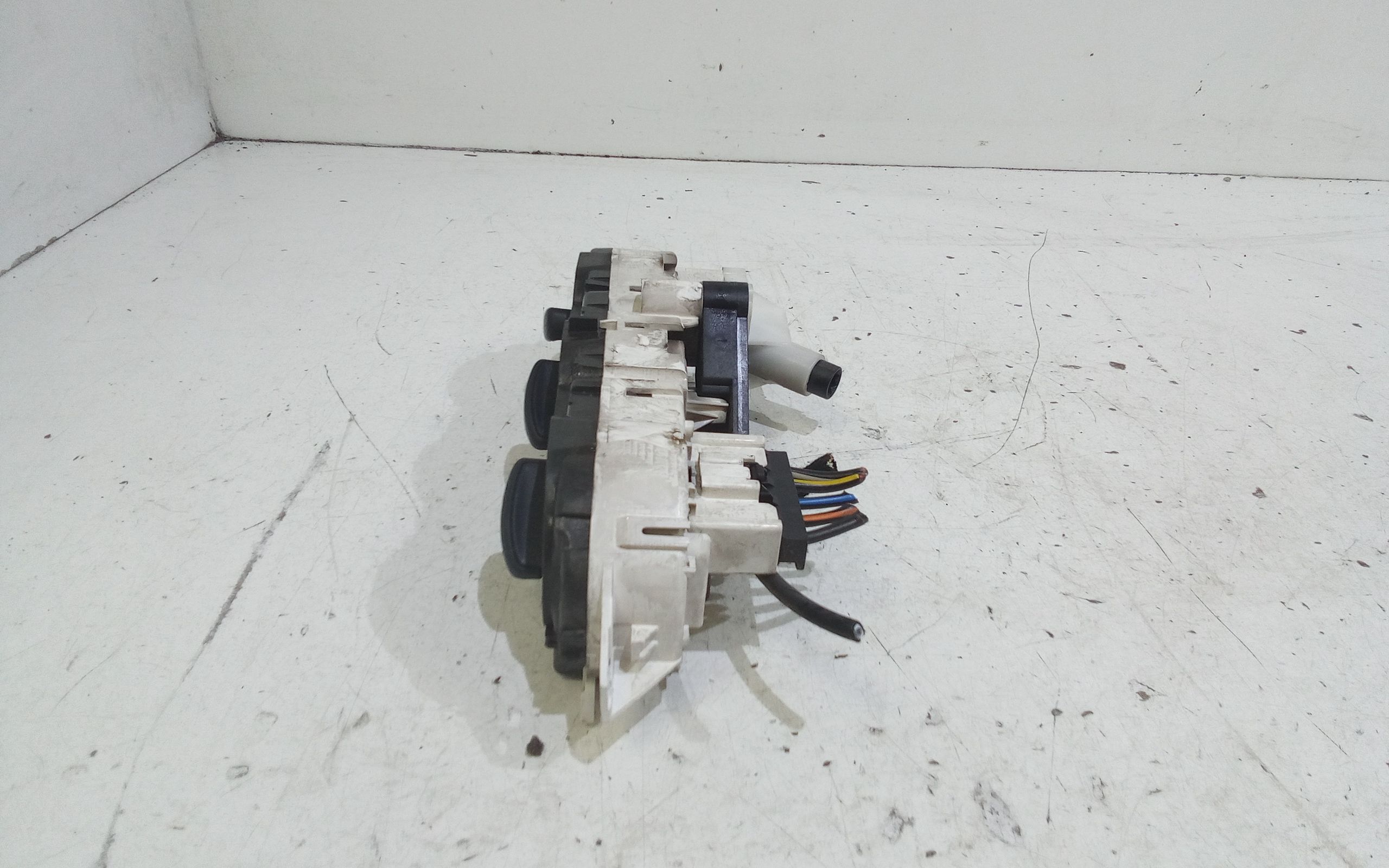 Comandi Clima FORD C - Max Serie (03>07)