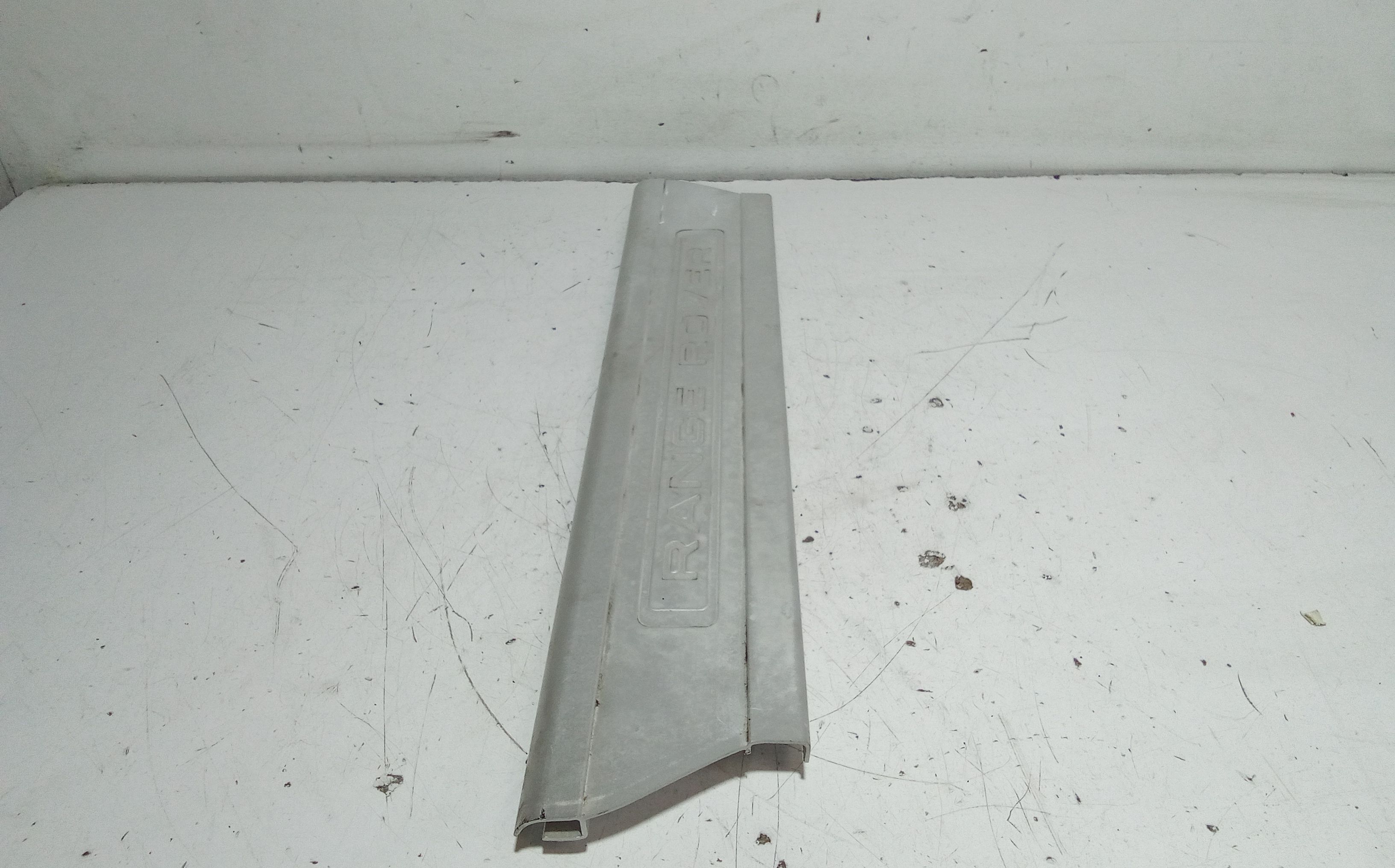 Batticalcagno anteriore sinistro LAND ROVER Range Rover SPORT (13>)