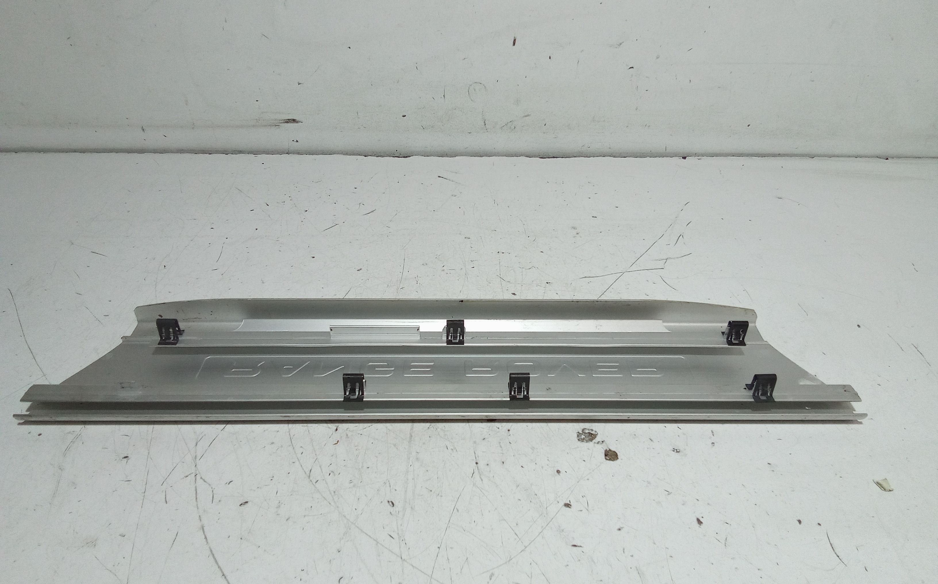 Batticalcagno anteriore sinistro LAND ROVER Range Rover SPORT (13>)