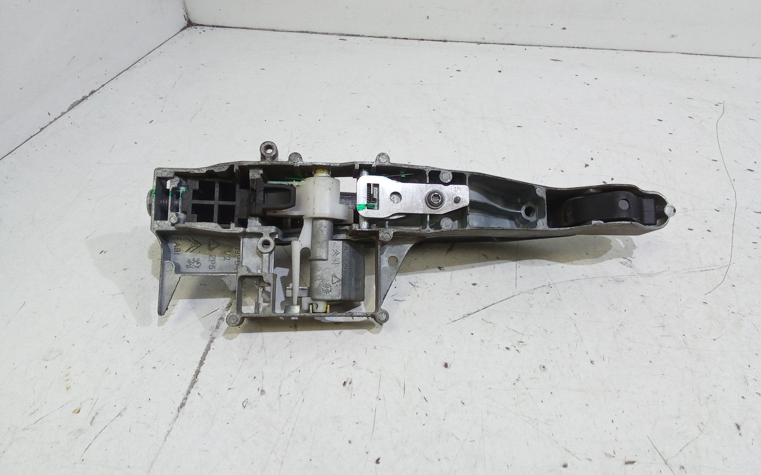 Maniglia esterna Posteriore Destra PEUGEOT 308 Serie (07>14)