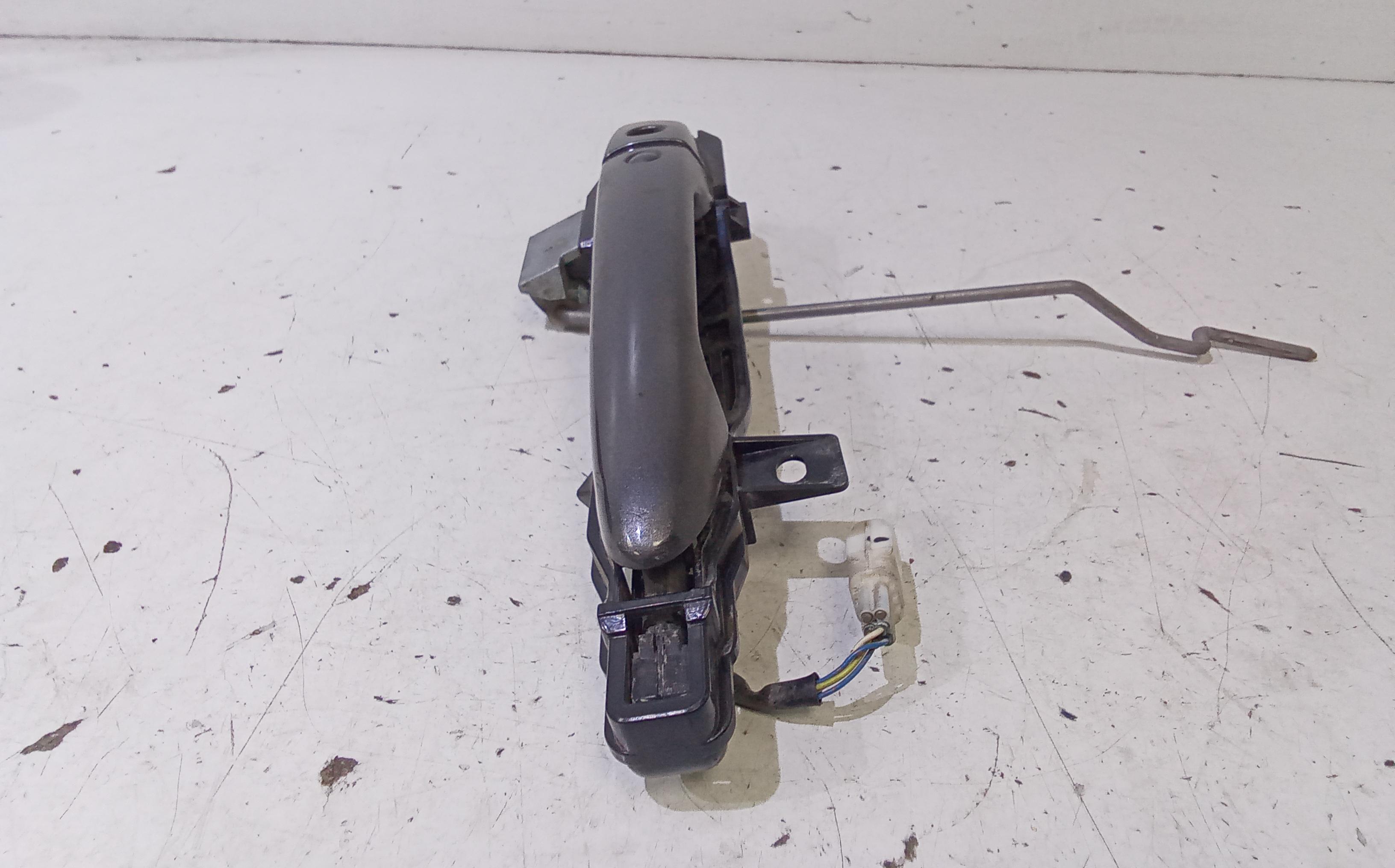 Maniglia esterna Anteriore Sinistra MAZDA 3 Berlina Serie (09>13)