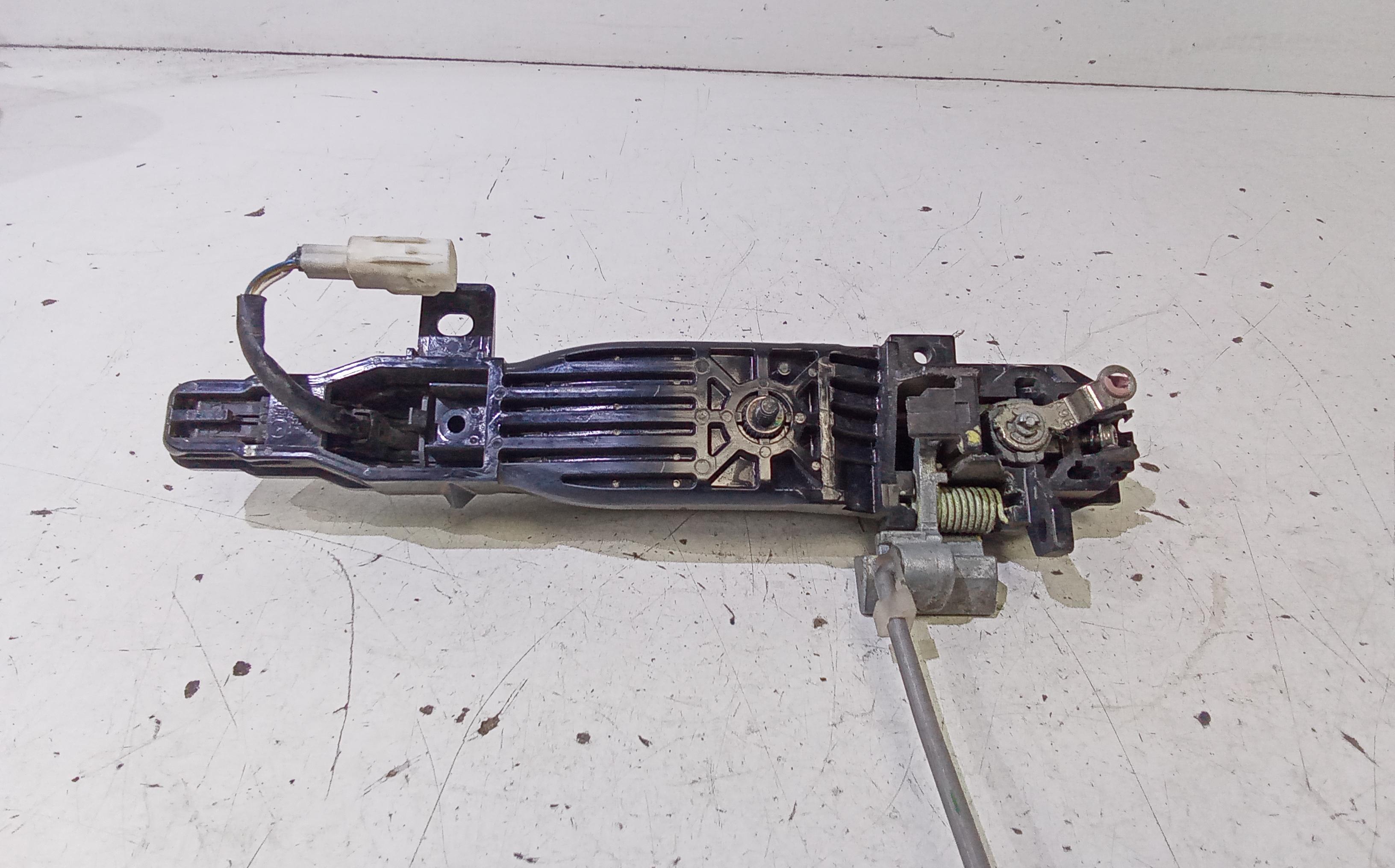 Maniglia esterna Anteriore Sinistra MAZDA 3 Berlina Serie (09>13)