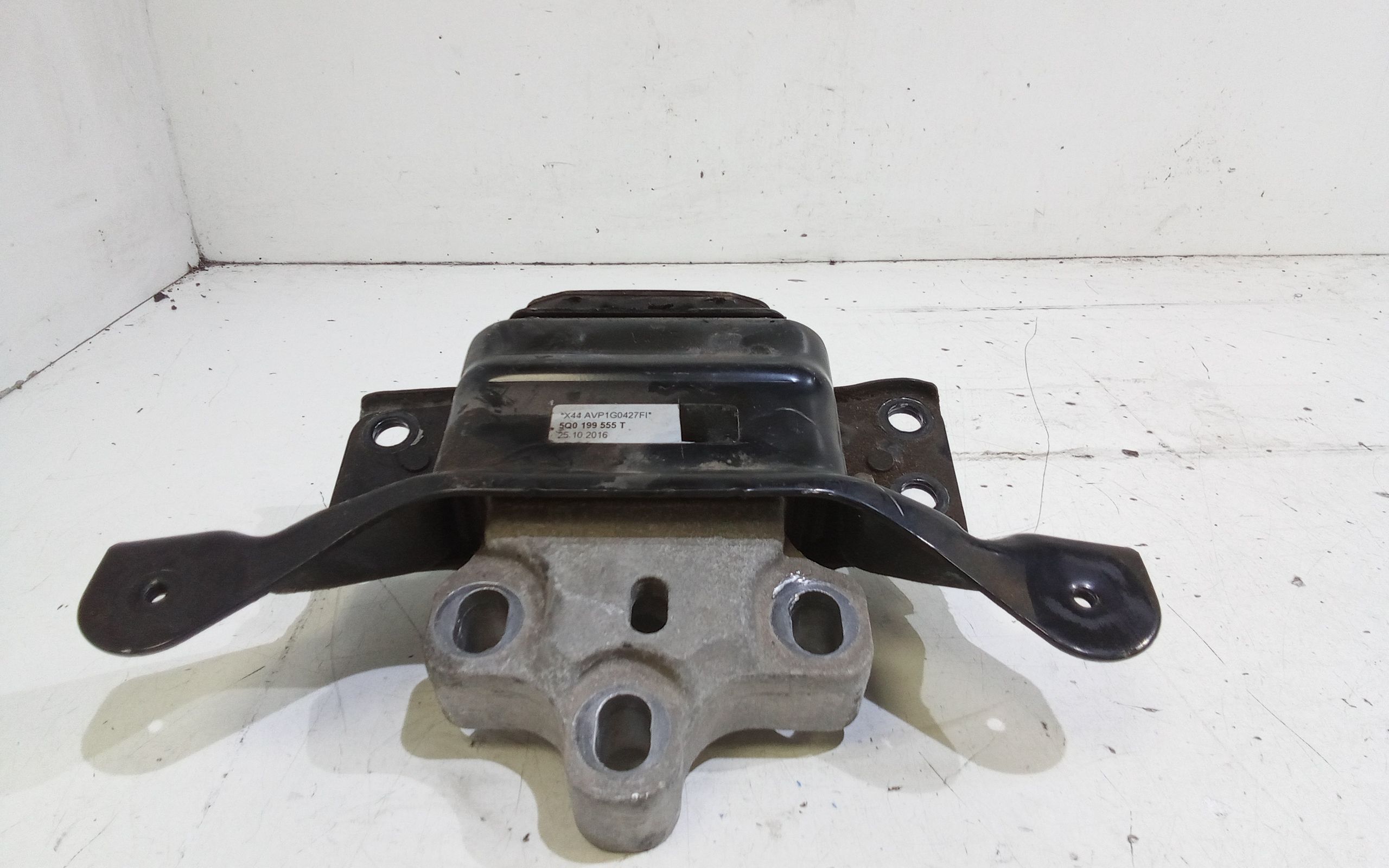 Supporto motore AUDI Q2 Serie (GAB) (16>)