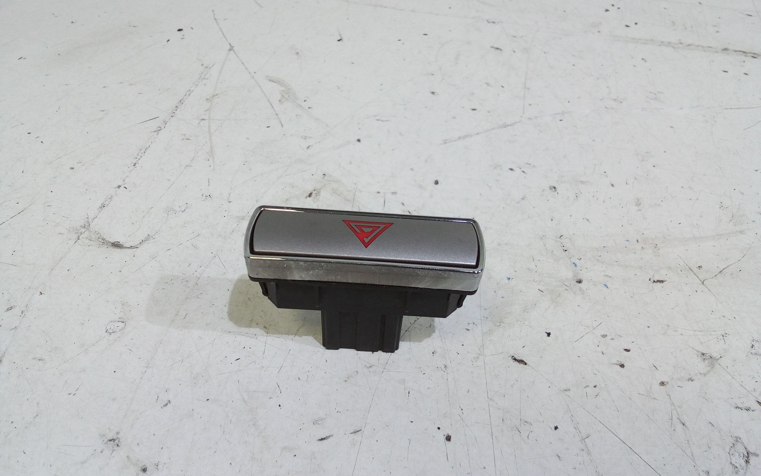 Pulsante luci di emergenza FORD Mondeo S. Wagon 6 Serie