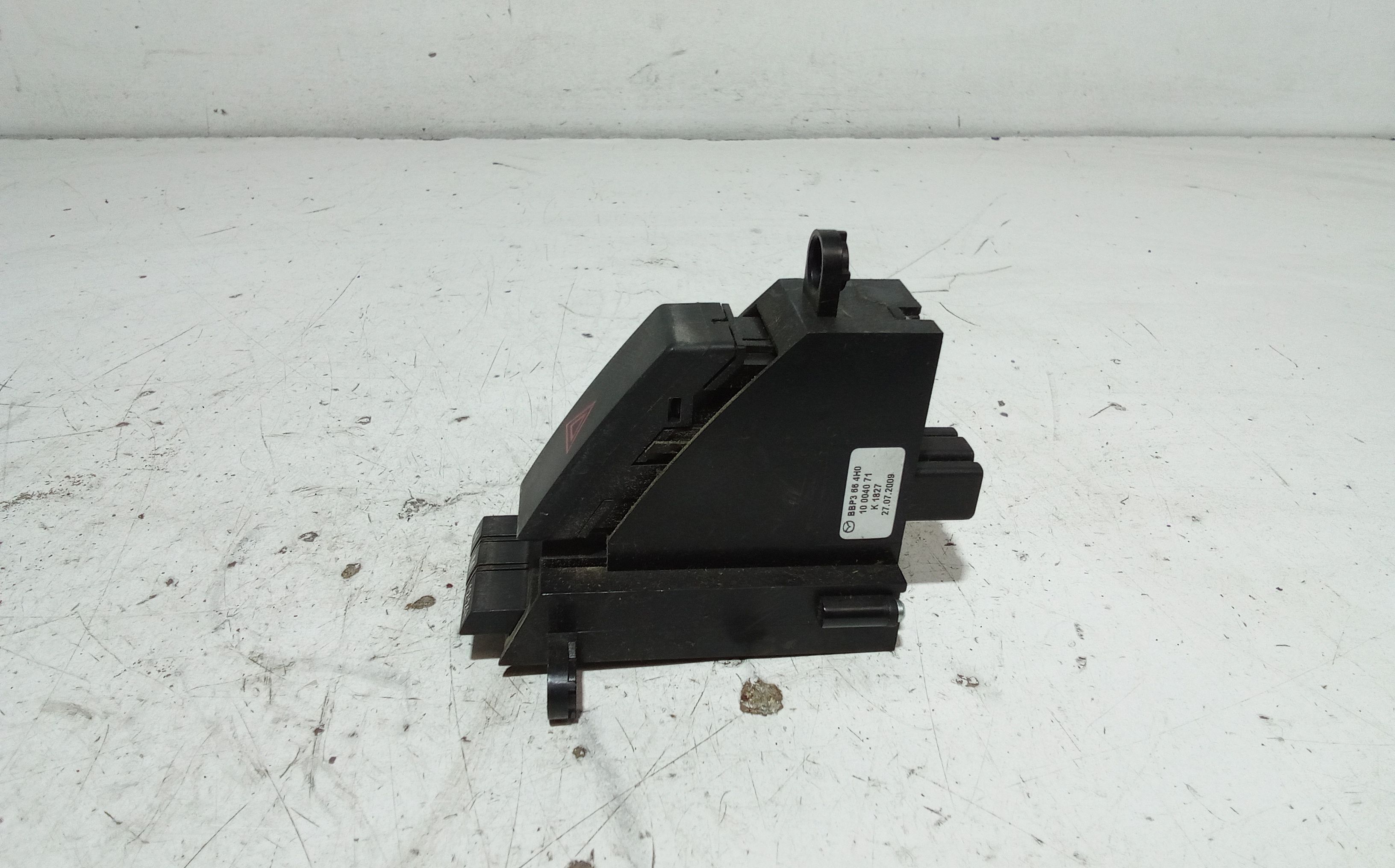 Pulsante luci di emergenza MAZDA 3 Berlina Serie (09>13)