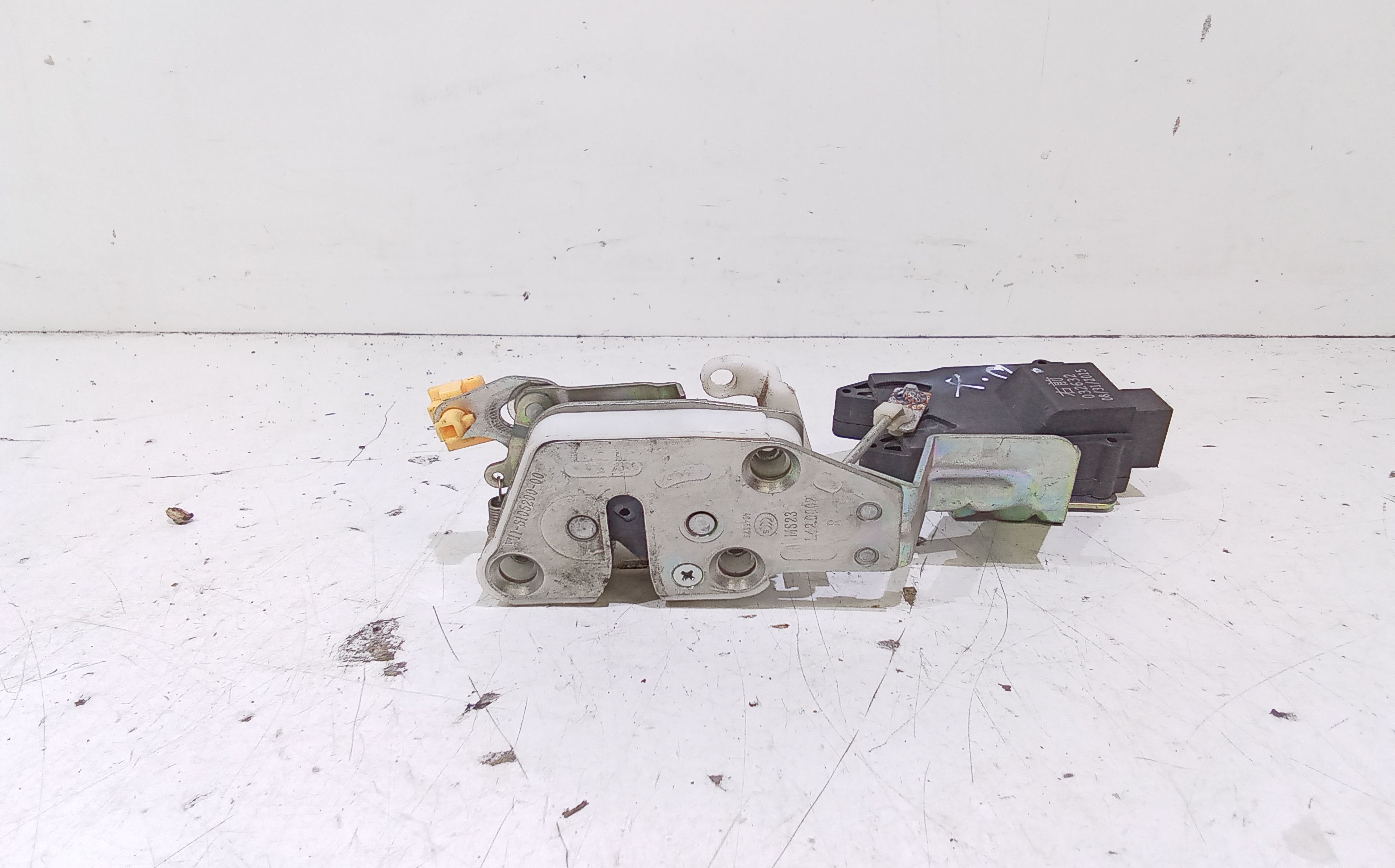 Serratura Anteriore Destra ZD D1 Serie (16>)