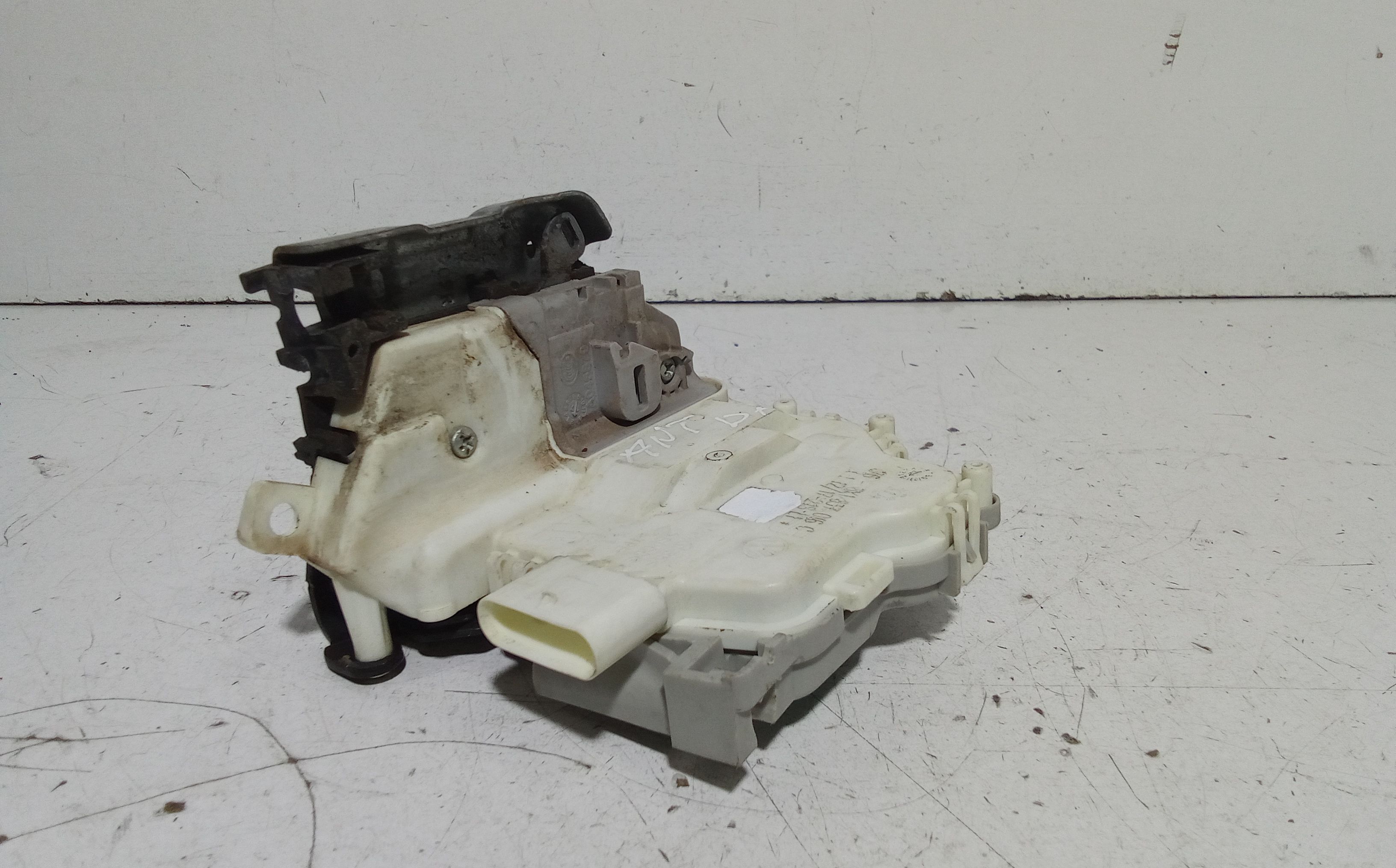 Serratura Anteriore Destra AUDI Q2 Serie (GAB) (16>)