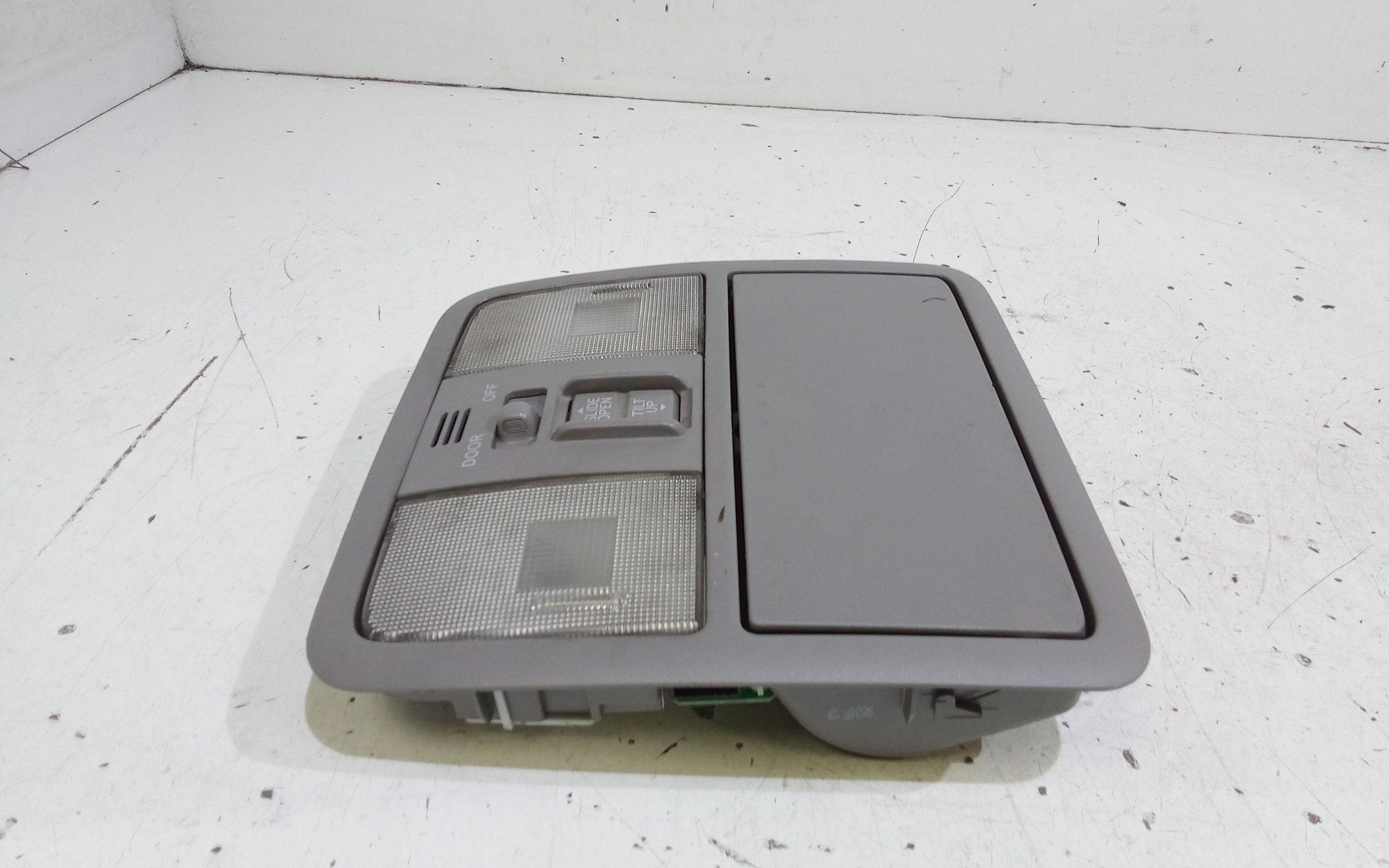 Plafoniera TOYOTA Rav4 5 Serie