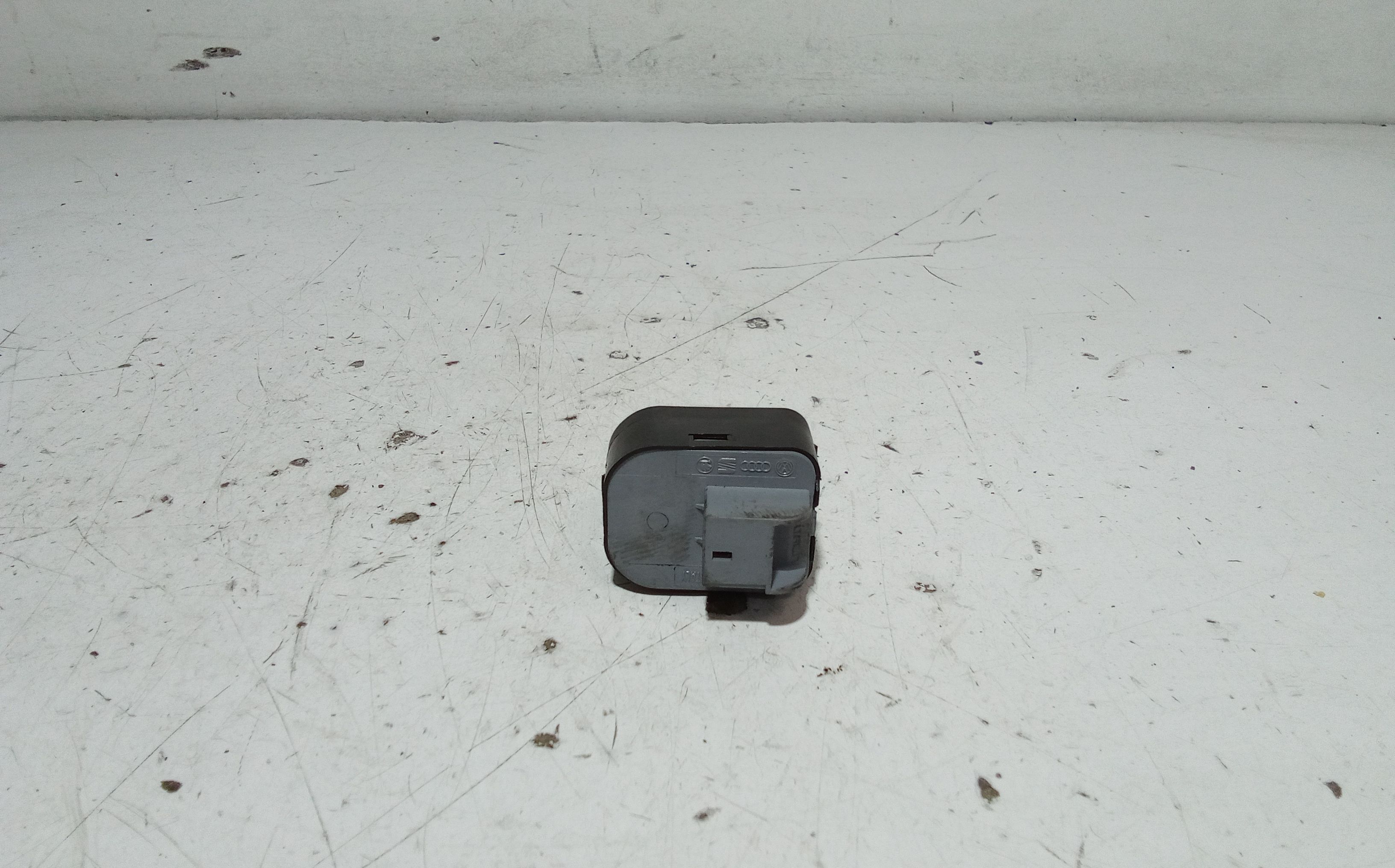 Regolatore specchietti retrovisori AUDI A6 Avant Serie C6 (4F5) (04>12)