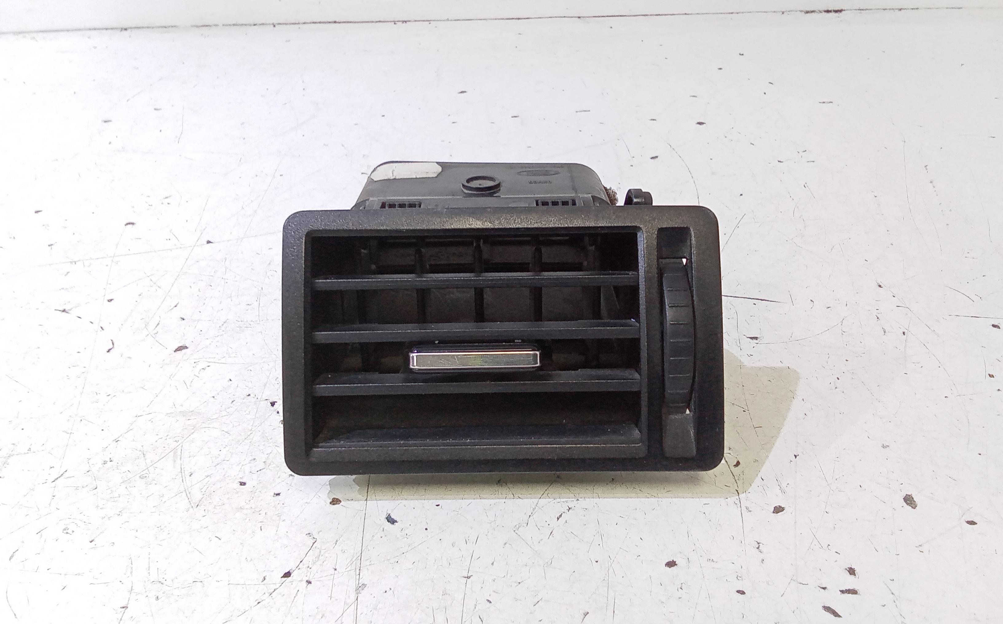 Bocchetta aria cruscotto lato passeggero FORD C - Max Serie (03>07)