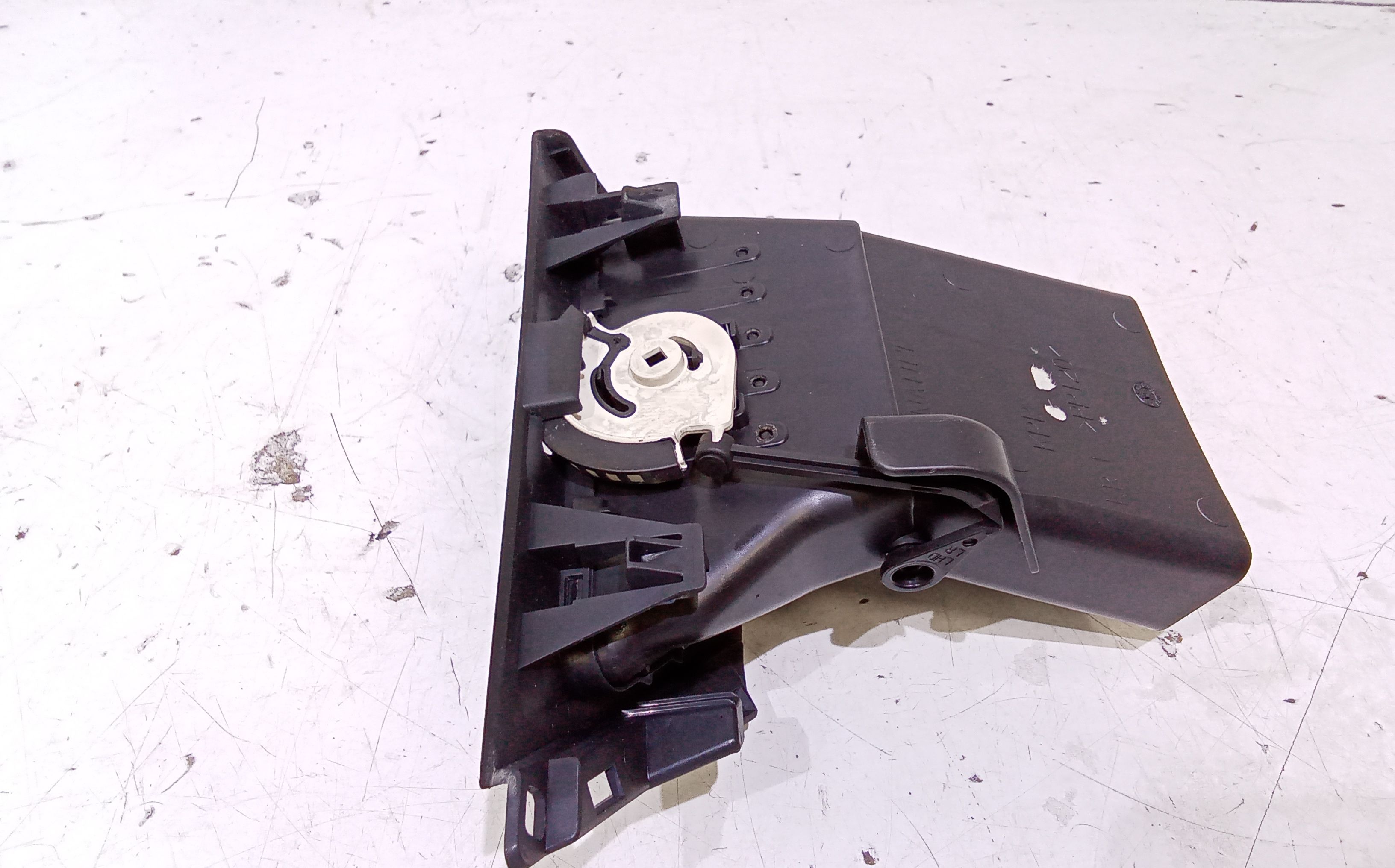 Bocchetta aria cruscotto lato passeggero RENAULT Megane III (08>16)