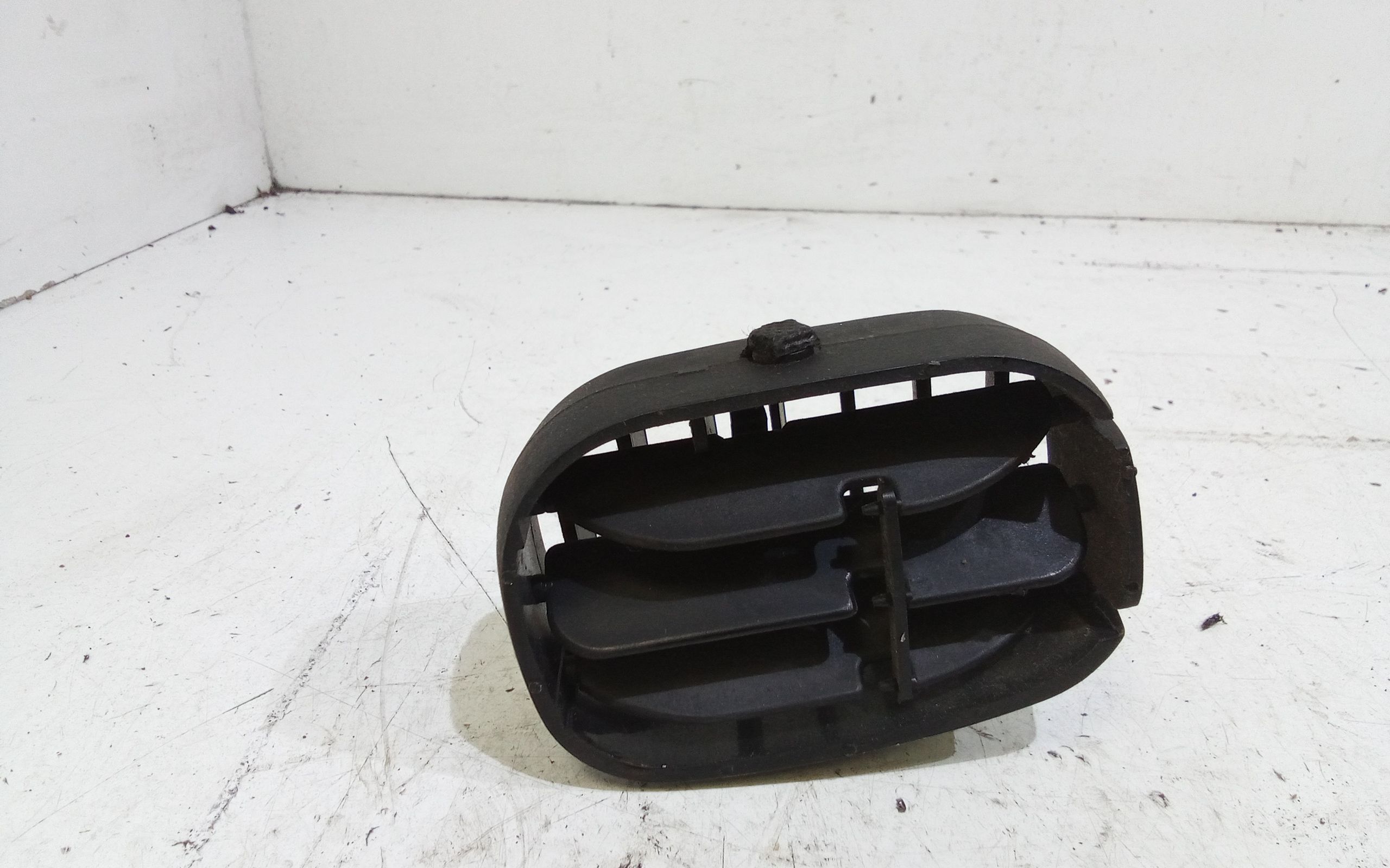 Bocchetta aria cruscotto lato passeggero HYUNDAI H1 1 Serie Furgonato