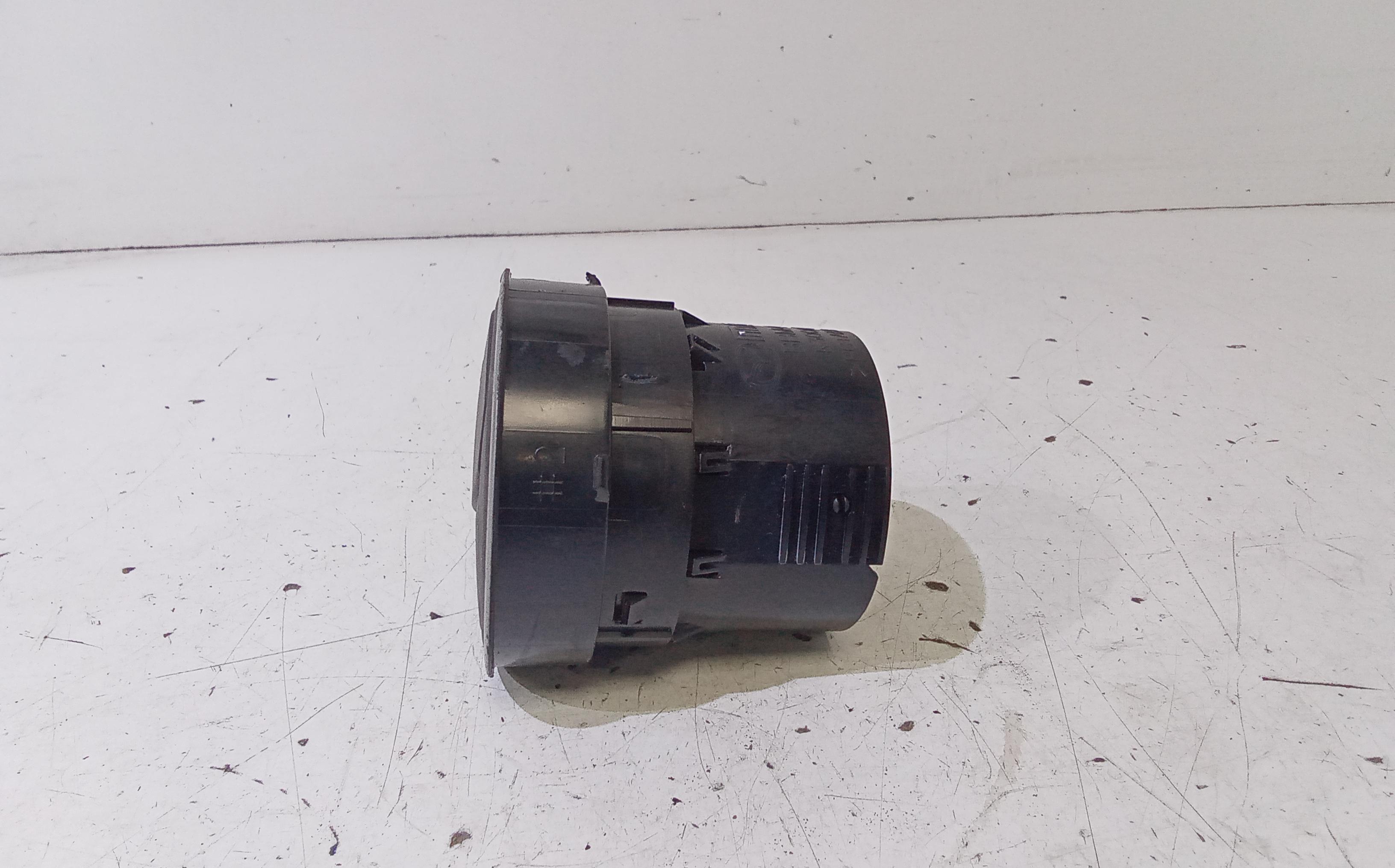 Bocchetta aria cruscotto lato passeggero MAZDA 3 Berlina Serie (09>13)