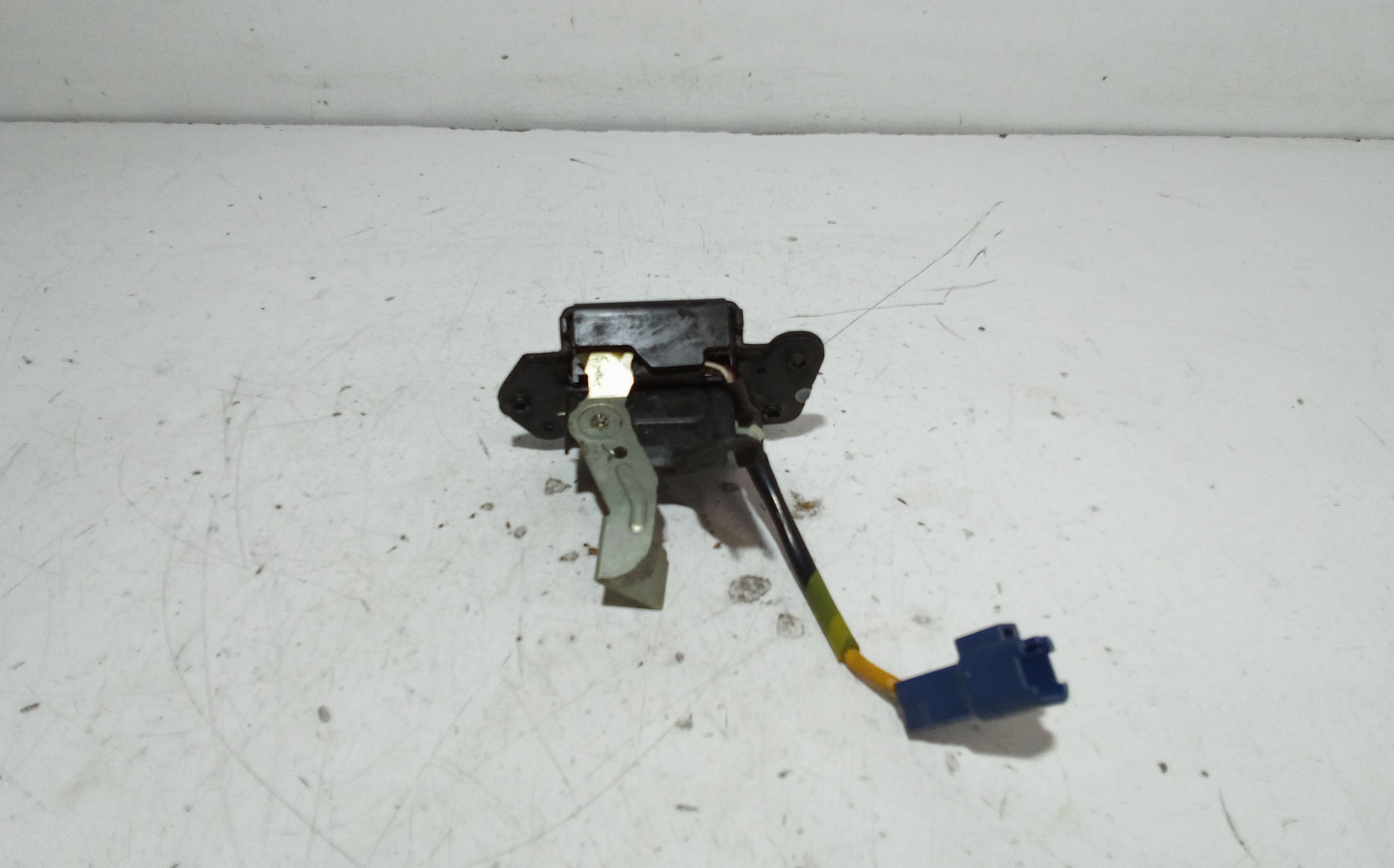 Serratura Cofano Posteriore TOYOTA Yaris Serie (05>08)