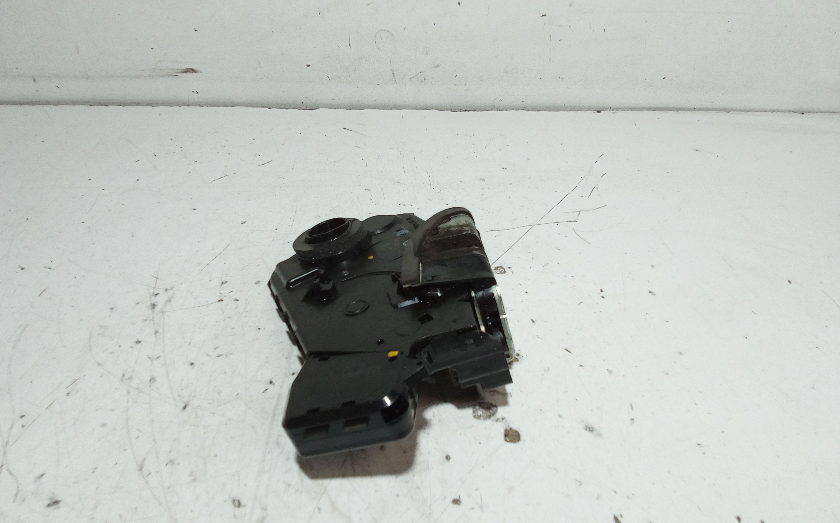 Serratura Cofano Posteriore TOYOTA Rav4 5 Serie