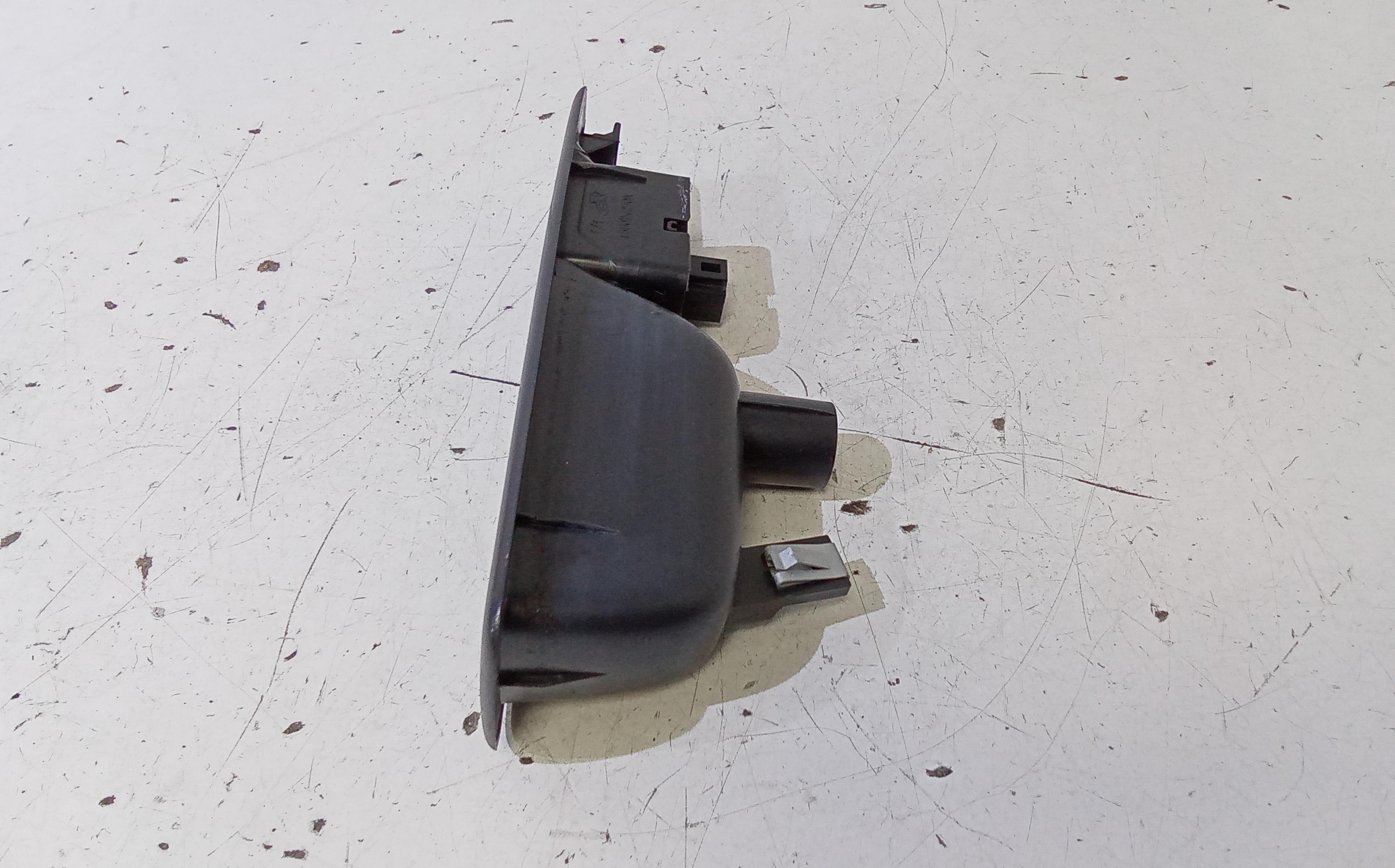 Pulsantiera Posteriore Sinistra RENAULT Megane III (08>16)