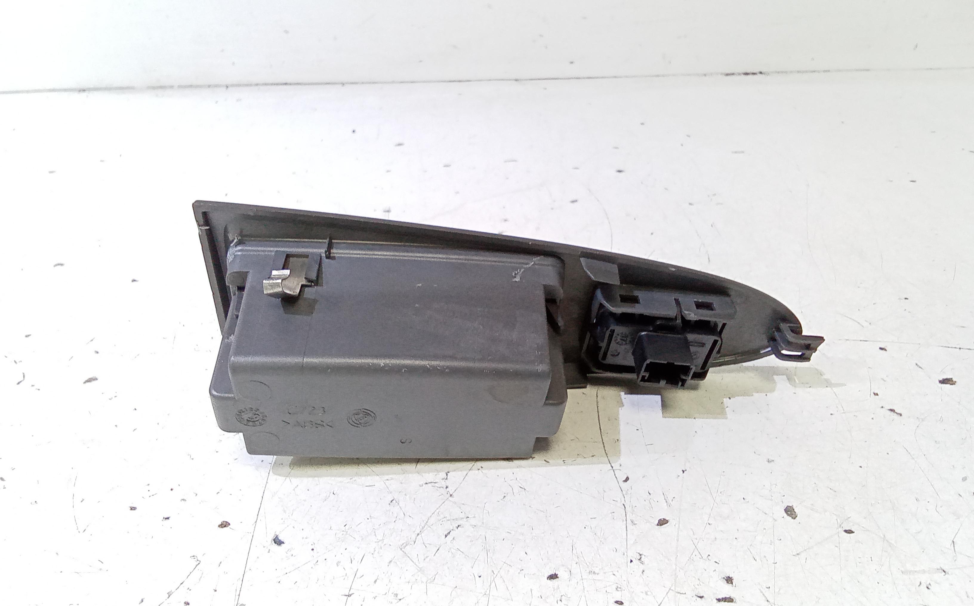 Pulsantiera Posteriore Sinistra FIAT Croma 3 Serie