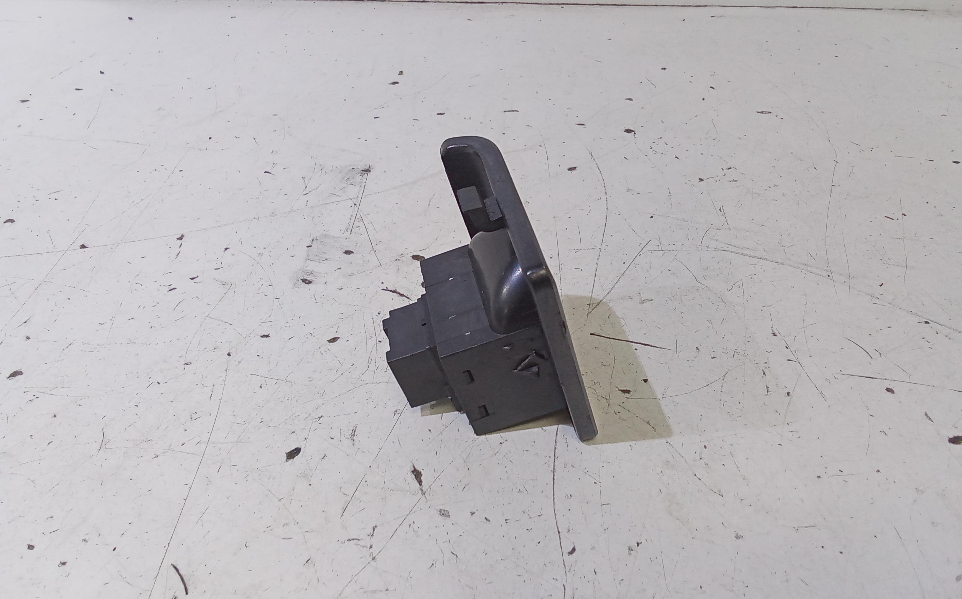 Pulsantiera Posteriore Sinistra DR 2 1 Serie